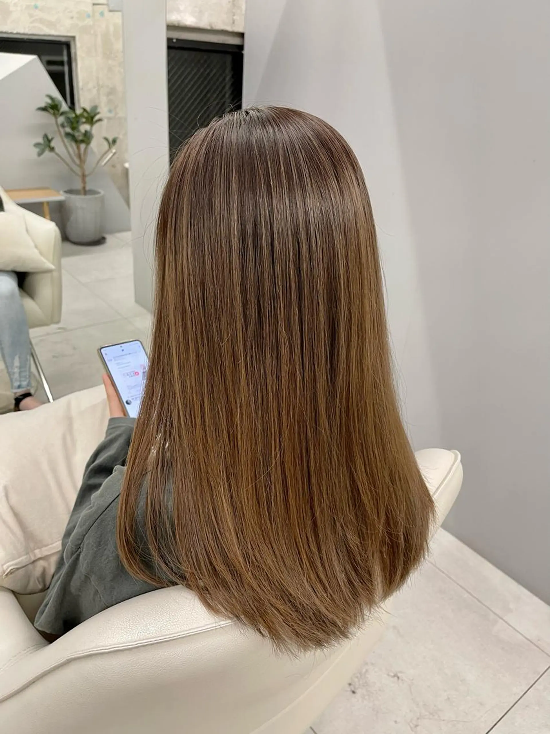 ロング カラー パーマ トリートメント 酸性ストレート ストレートパーマ 滝沢 嵩大のヘアスタイル