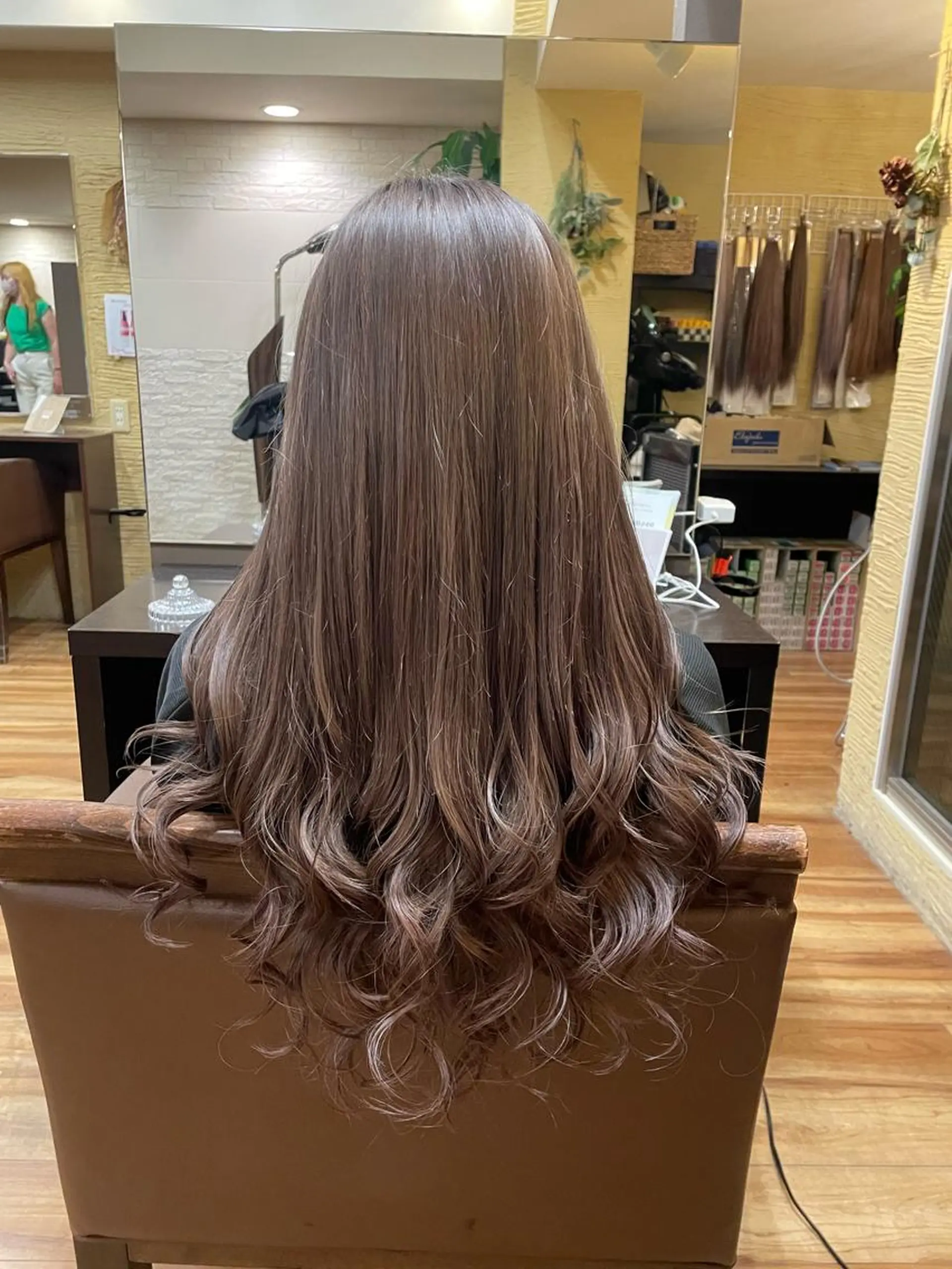 ロング エクステ Tint by alo所属・🐰FUMINA🐰 カットモデルのヘアスタイル