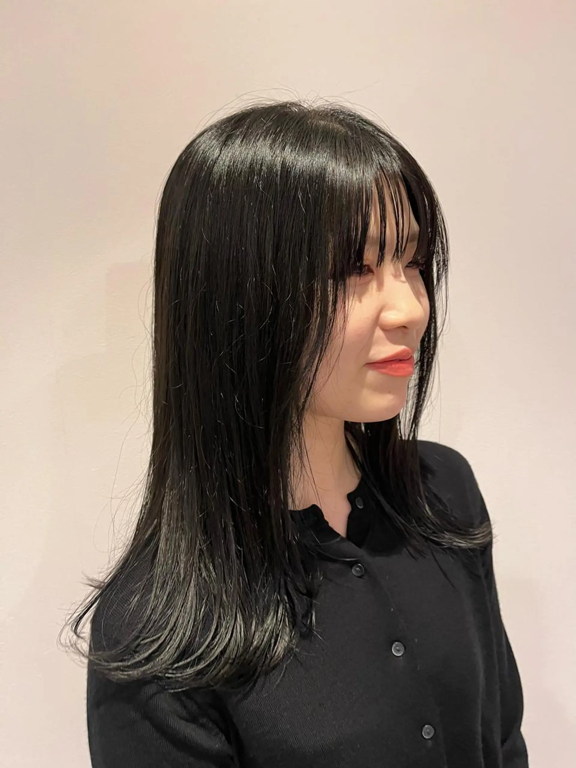 セミロング カラー HOM所属・HOM chisaのヘアスタイル