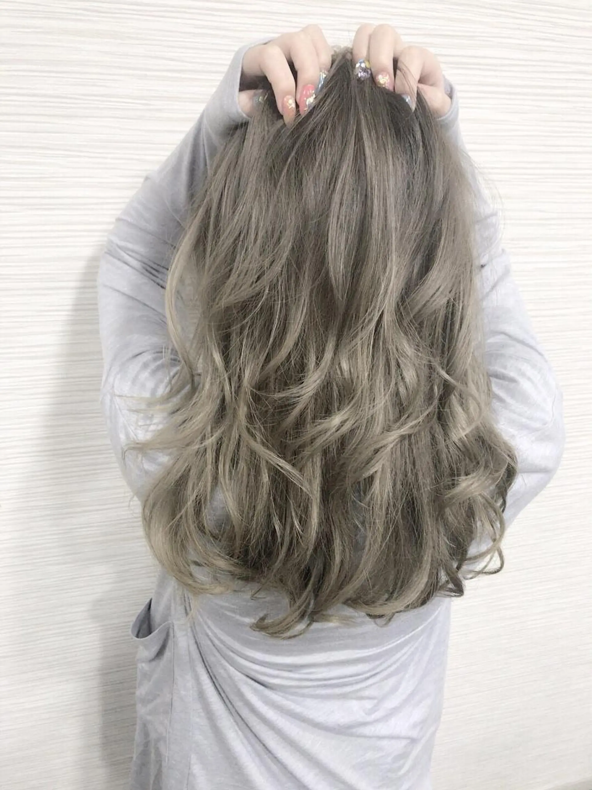 ミディアム カラー ヘアアレンジ カット ヘアカラー トリートメント TAKA 【髪質改善】のヘアスタイル