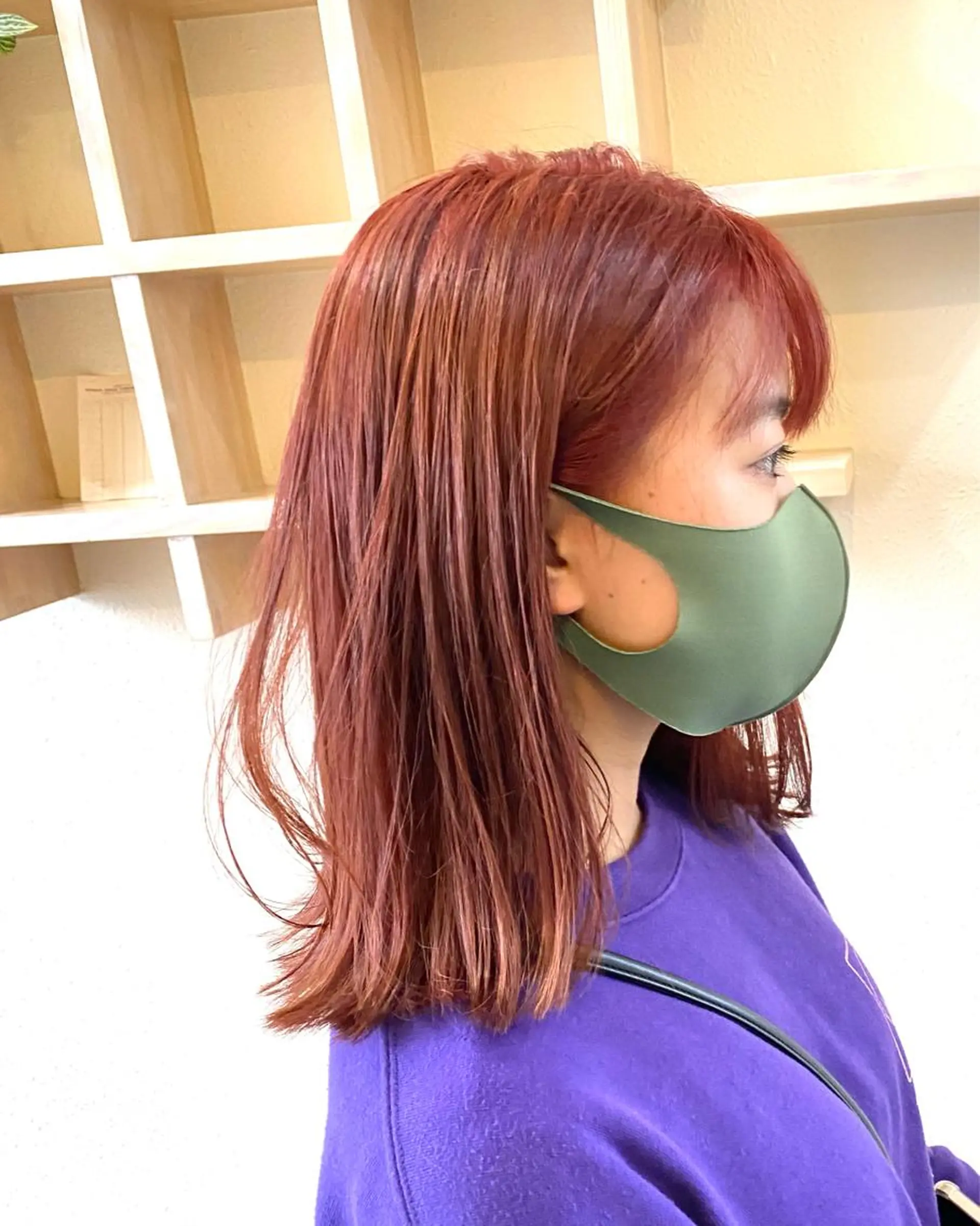 セミロング カラー 中川 茜里のヘアスタイル