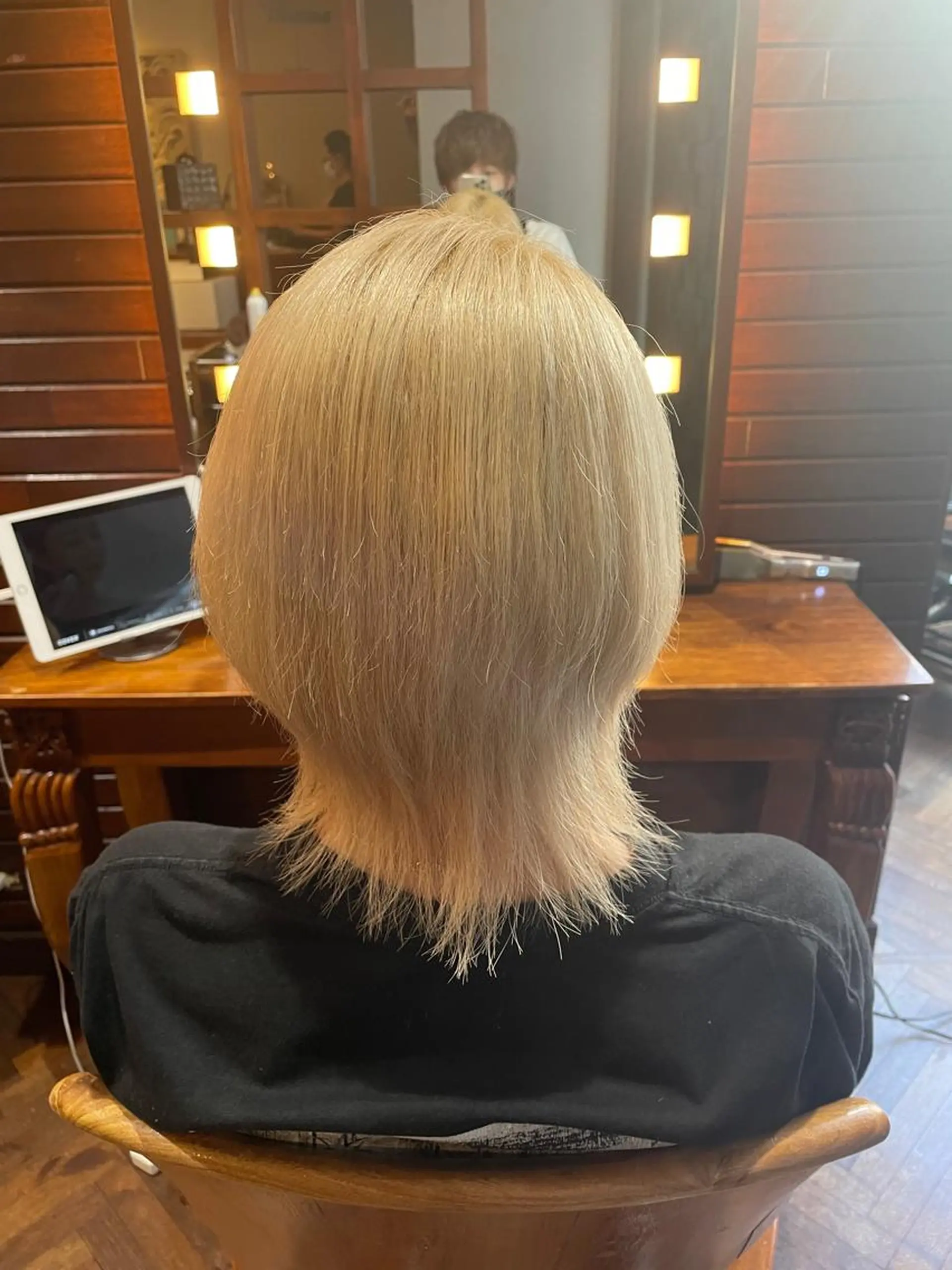 ミディアム 外ハネヘア ウルフカット stylist YUTOのヘアスタイル