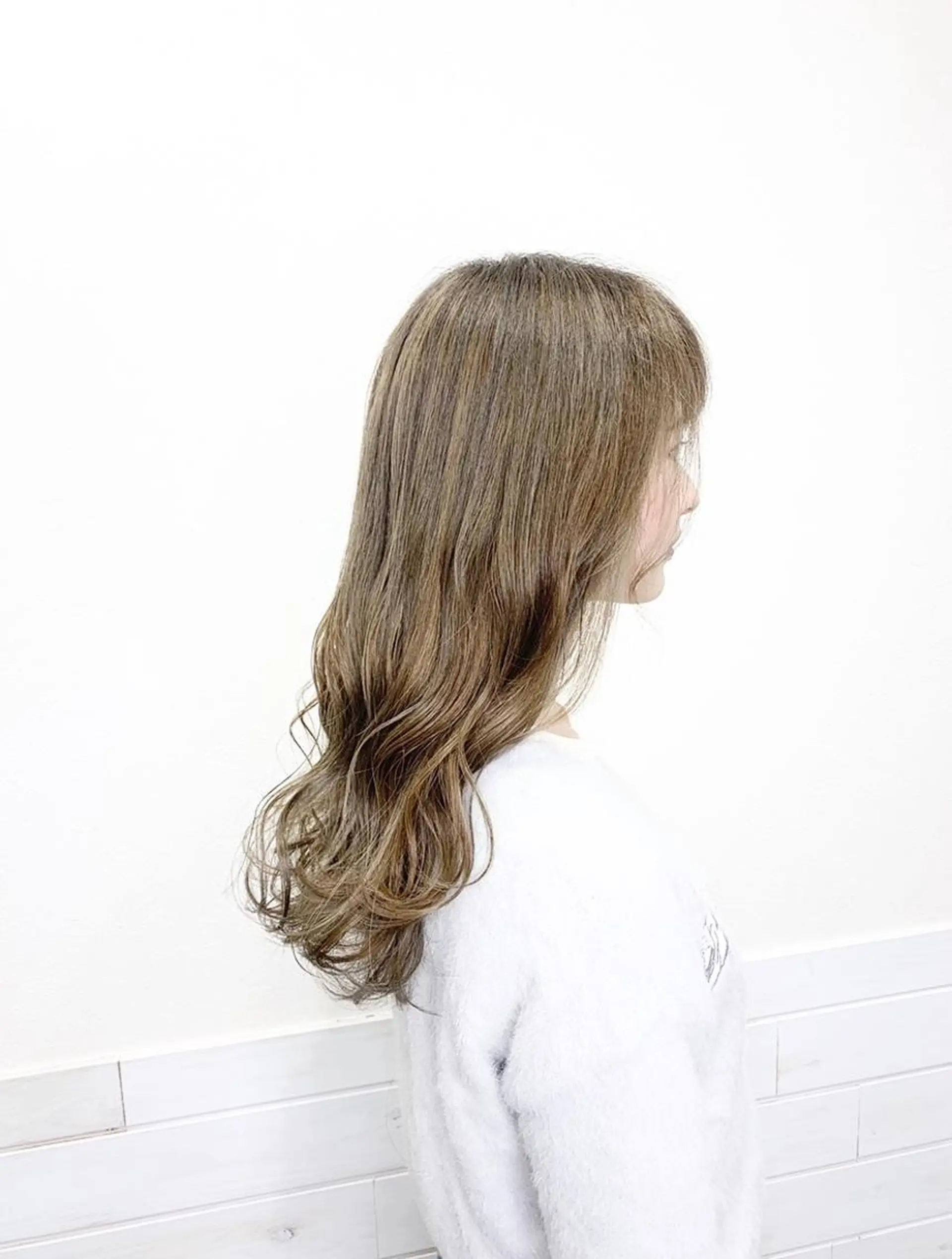 ロング カラー lucia RYOのヘアスタイル