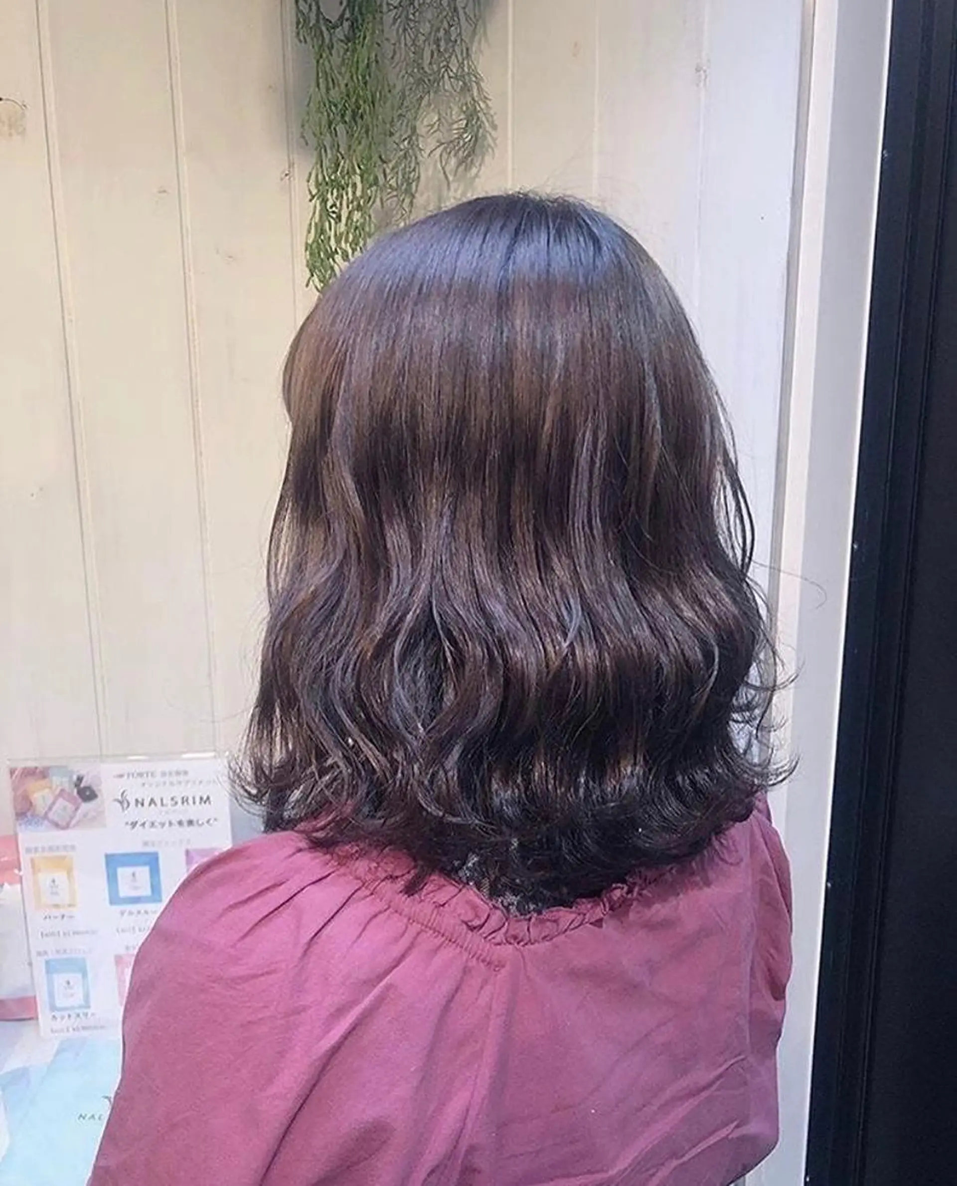 カラー 前田 葵のヘアスタイル