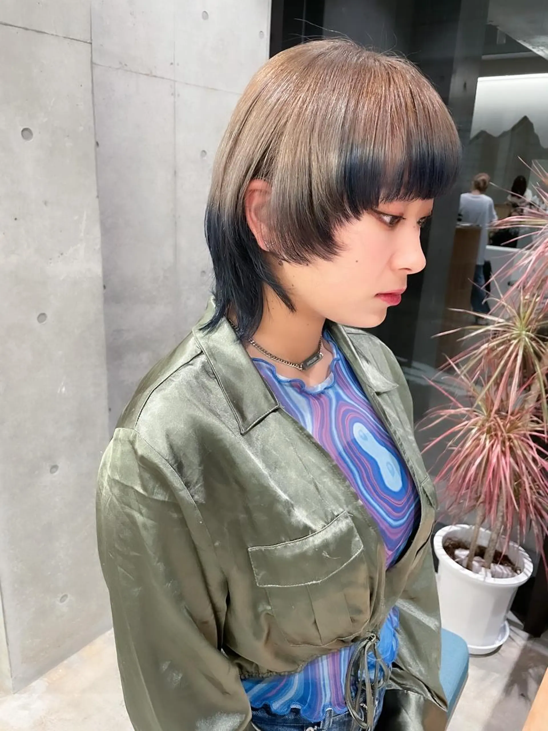 ショート カラー ヘアアレンジ ミニボブ/ブリーチ 🌈MISATOのヘアスタイル