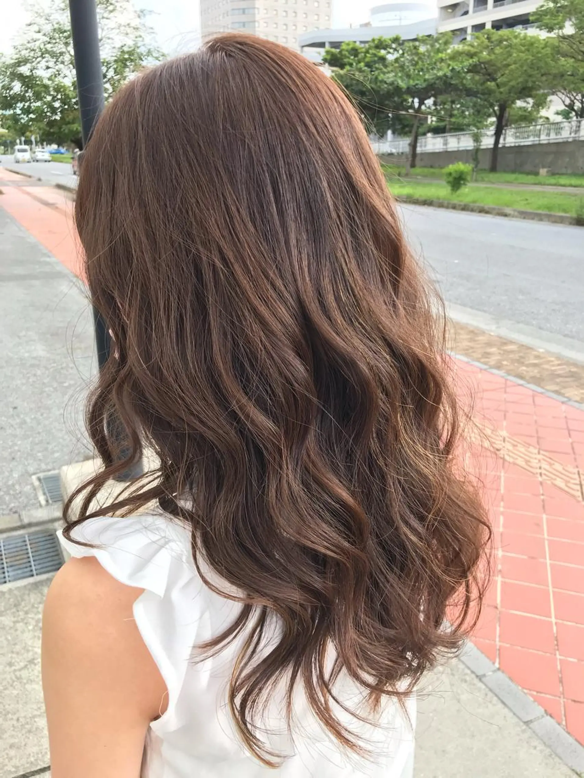 ロング tomo MiND HAiRのヘアスタイル