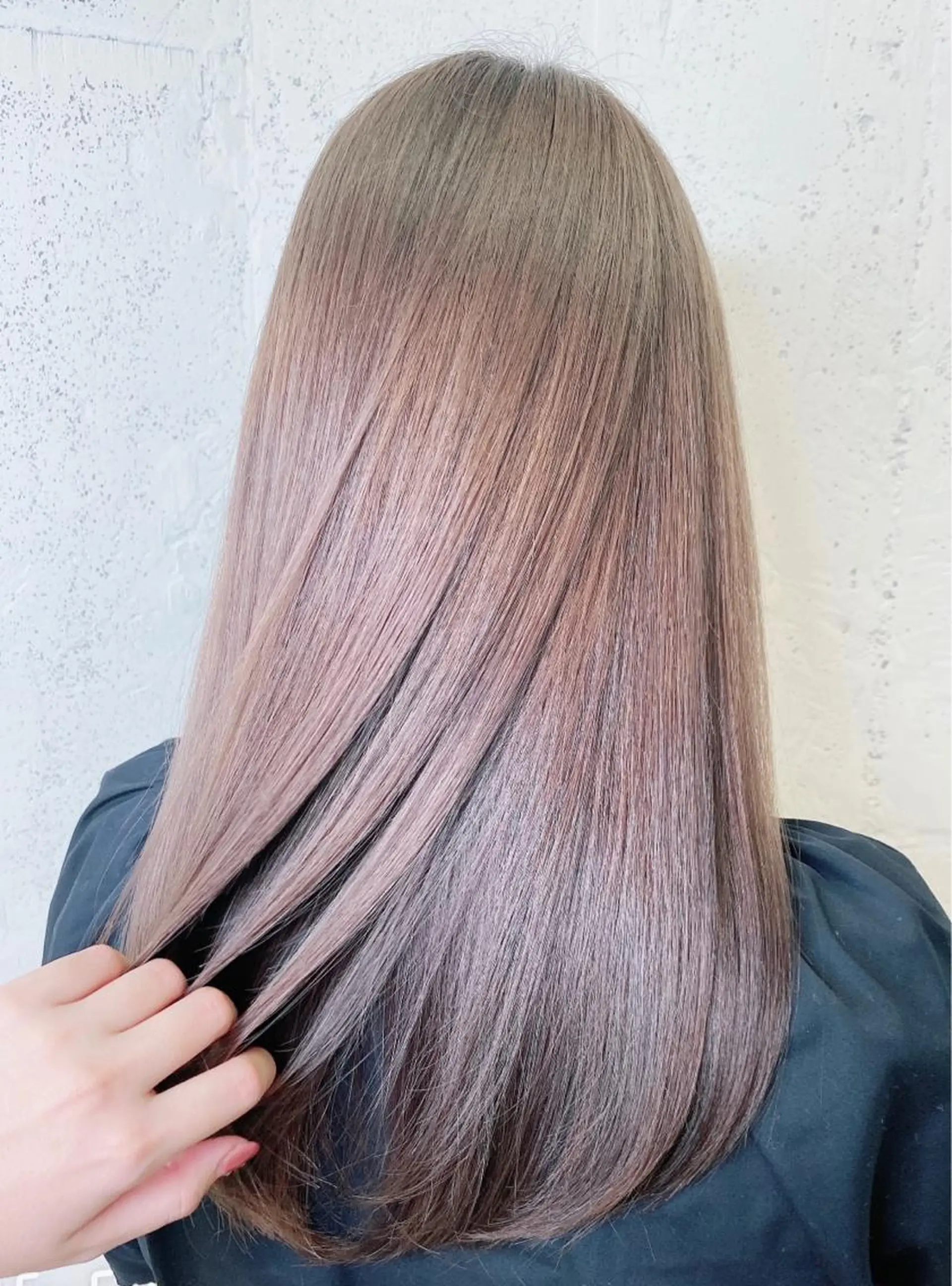 ロング カラー カット ヘアカラー トリートメント 岩倉 諒のヘアスタイル