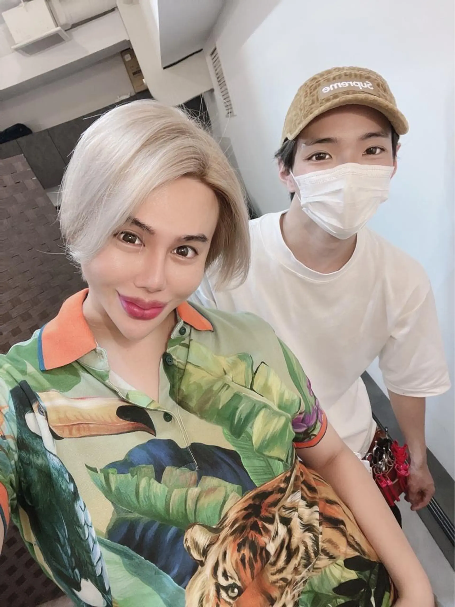 ショート カラー あくつ べんのヘアスタイル