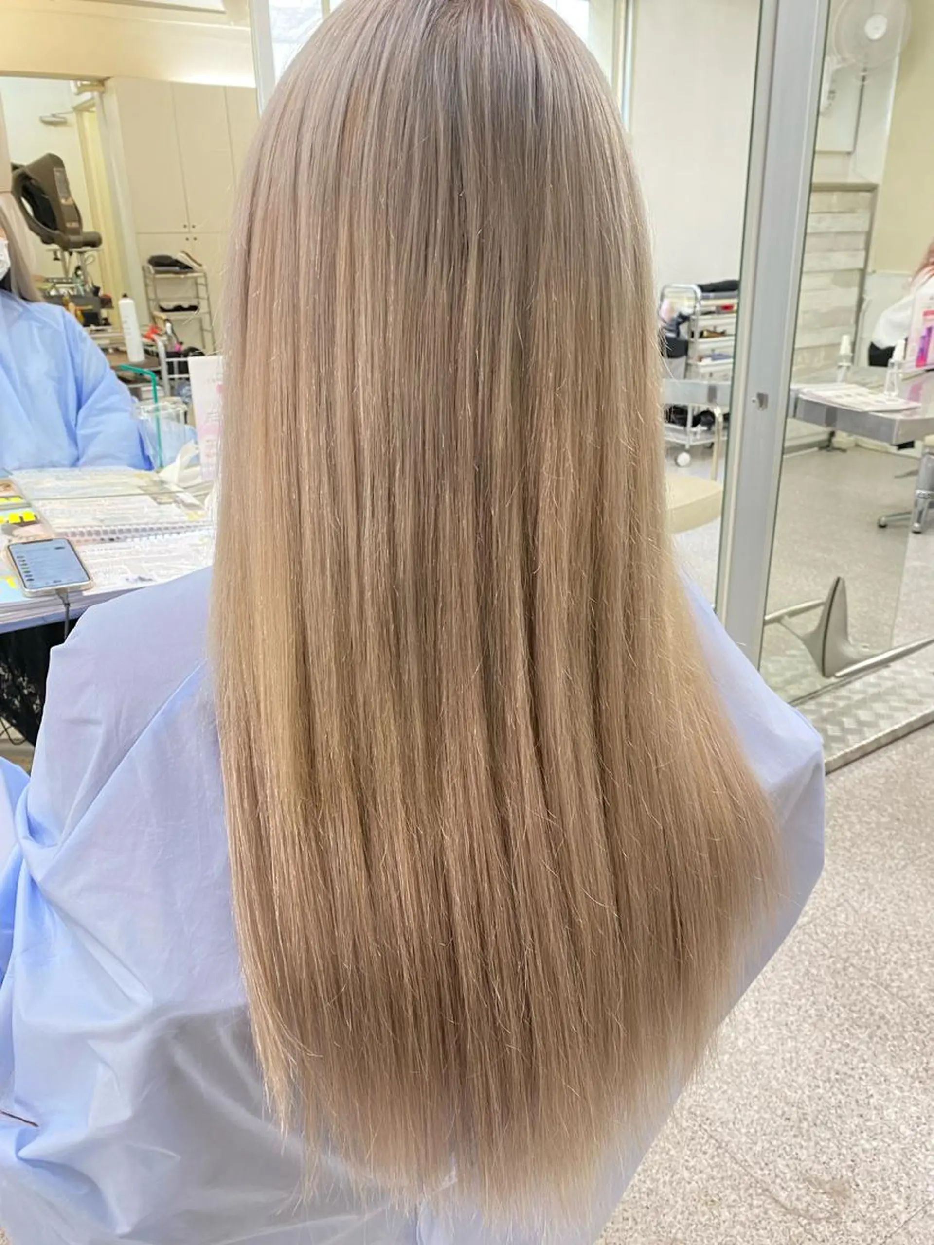 セミロング カラー ヘアカラー エクステ レイヤーウルフ エクステ磯部のヘアスタイル