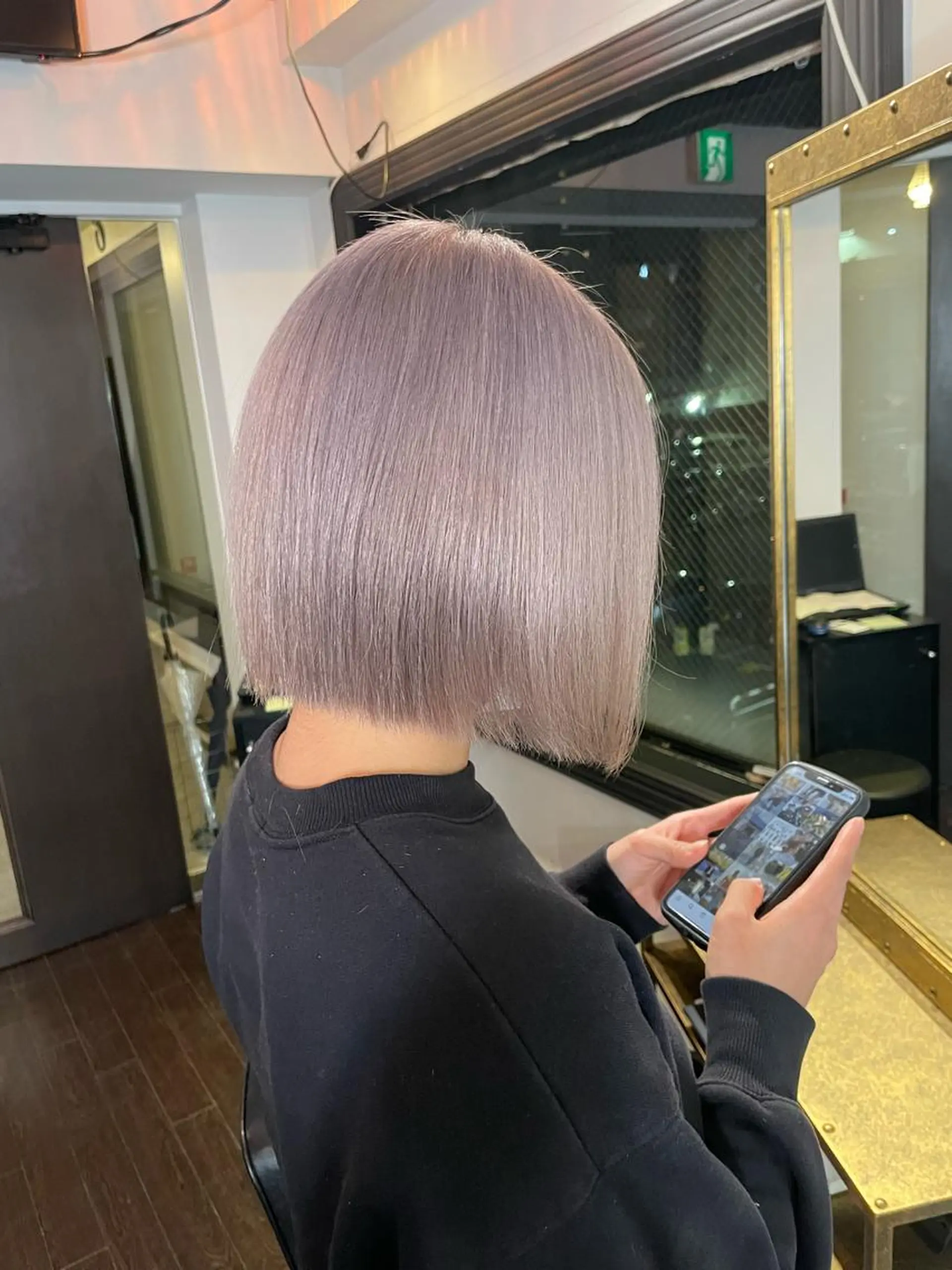 ショート アッシュ ボブ 外国人風カラー ハイライト レイヤーカット 安田和洋 ブリーチカラー特化のヘアスタイル