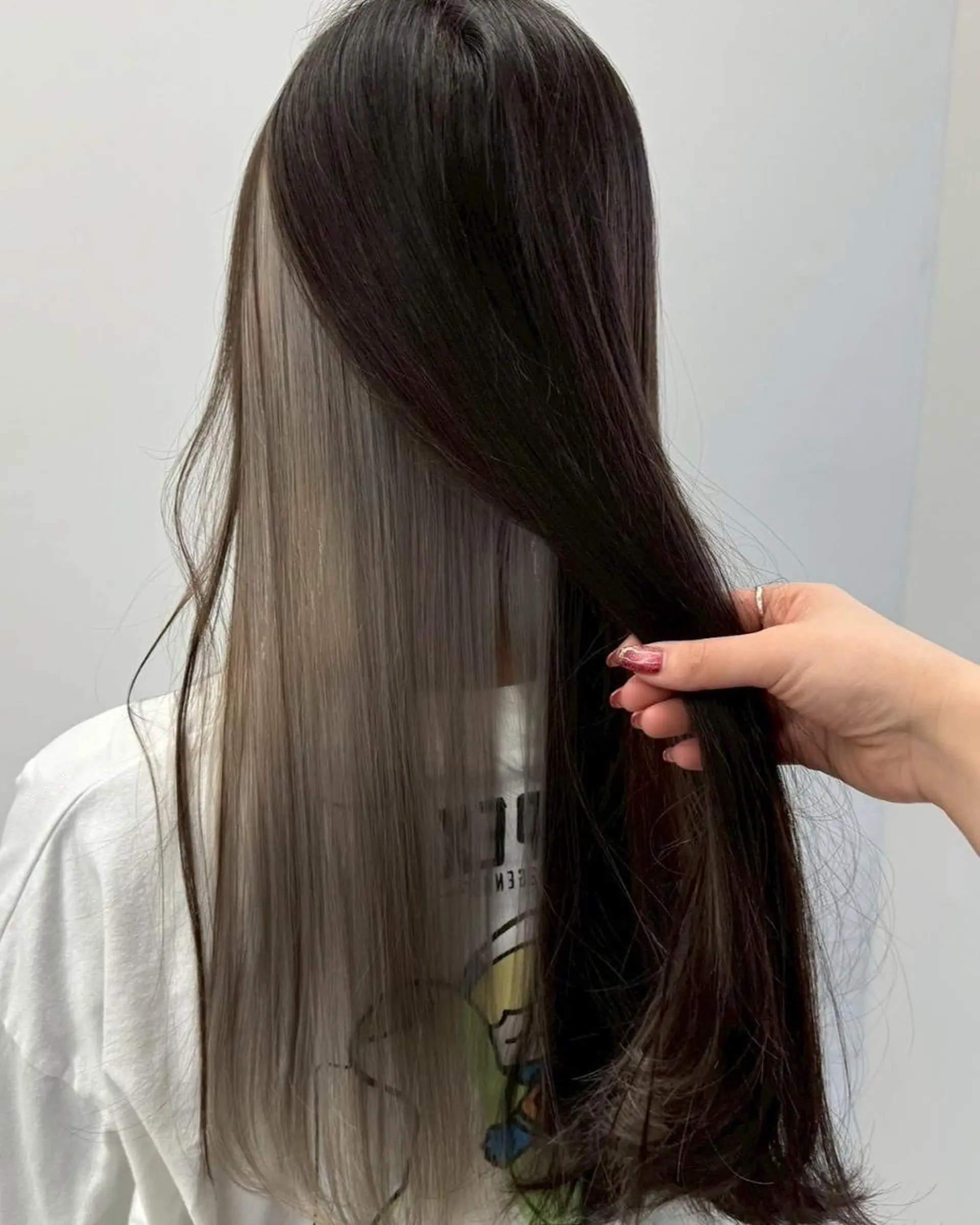 ロング カラー アディクシーカラー アッシュ ブルーカラー ダークアッシュ グレージュ 【公式】amble luxe 中野のヘアスタイル