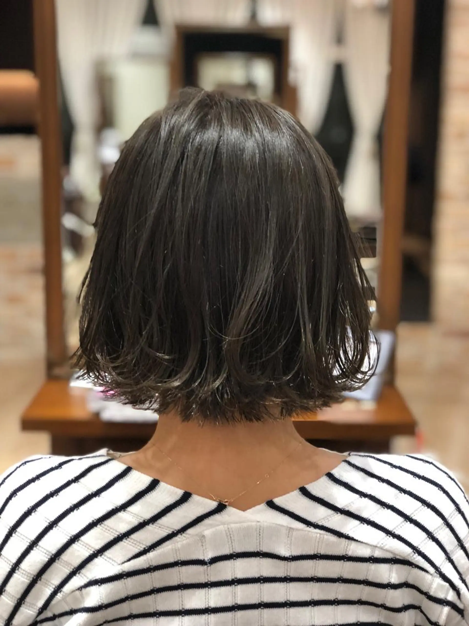 ミディアム カラー 新實 ゆりあのヘアスタイル