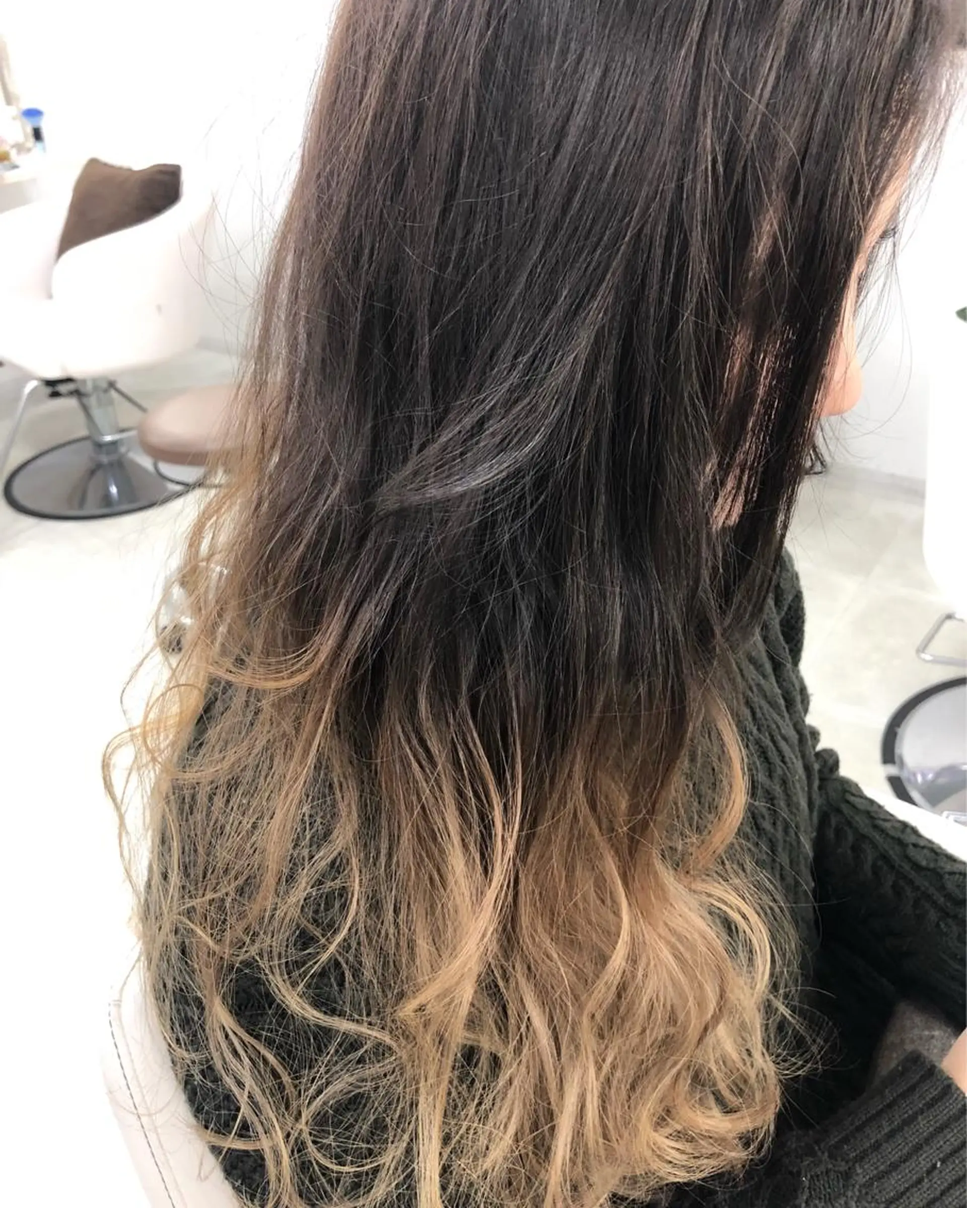 ロング カラー 髪質改善 中川　翔のヘアスタイル