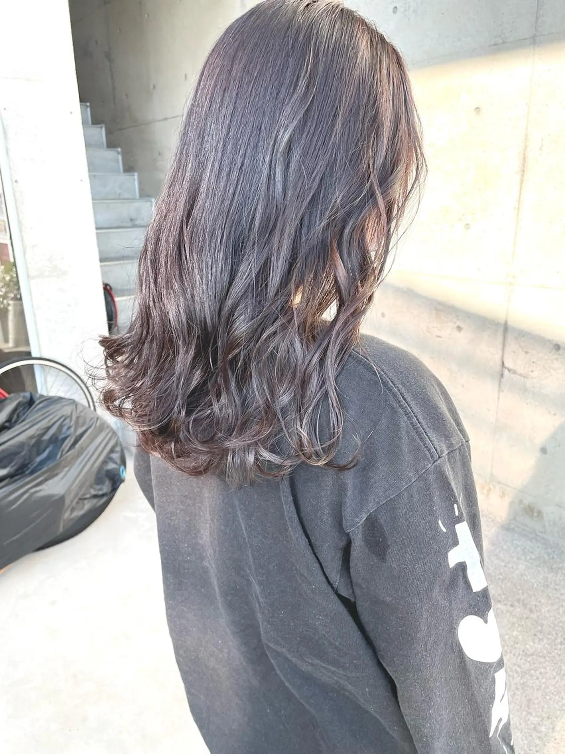 セミロング カラー 日高 香織のヘアスタイル