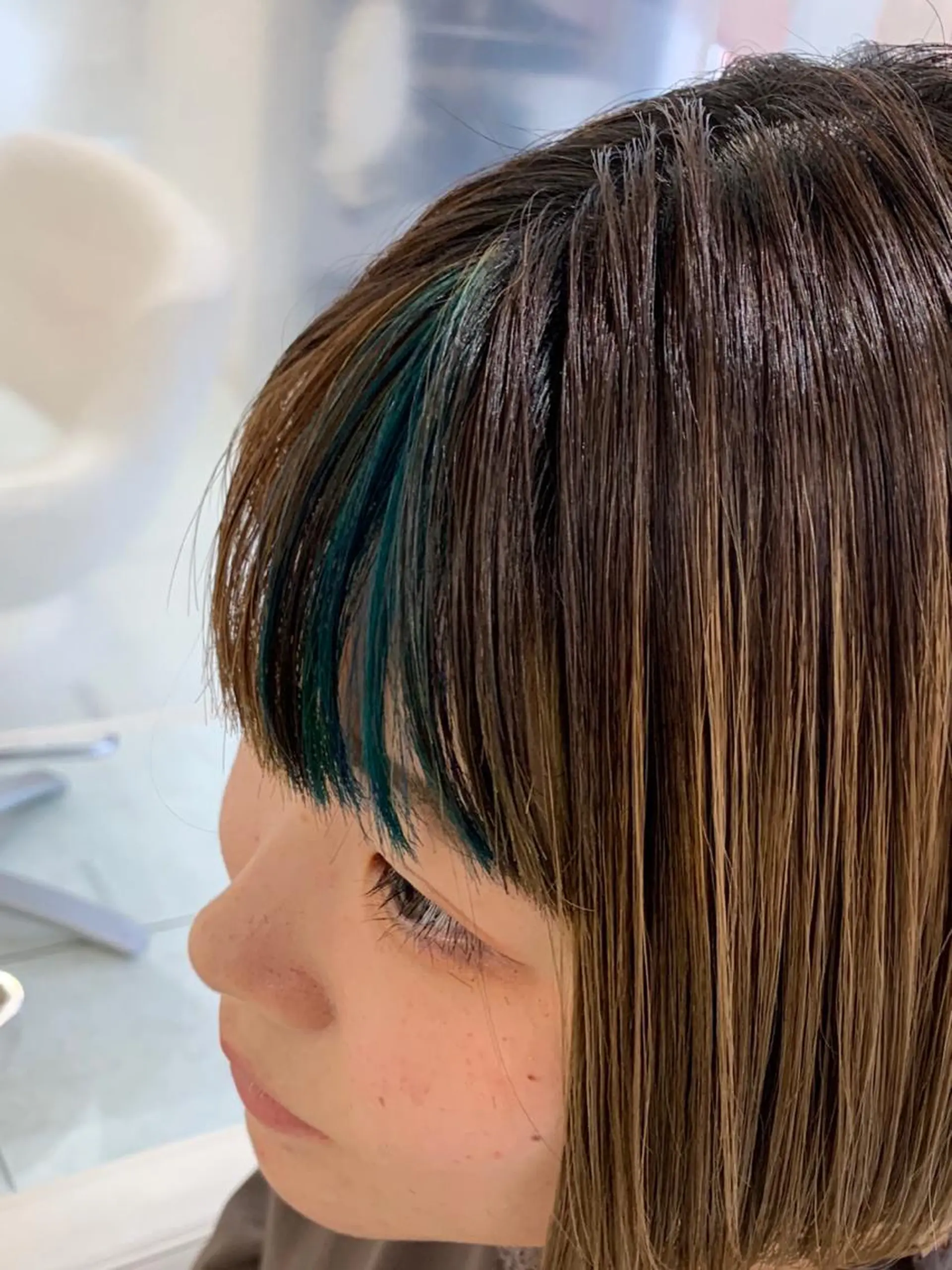 ショート カラー デザインカラー、艶髪 大塚 耕平のヘアスタイル