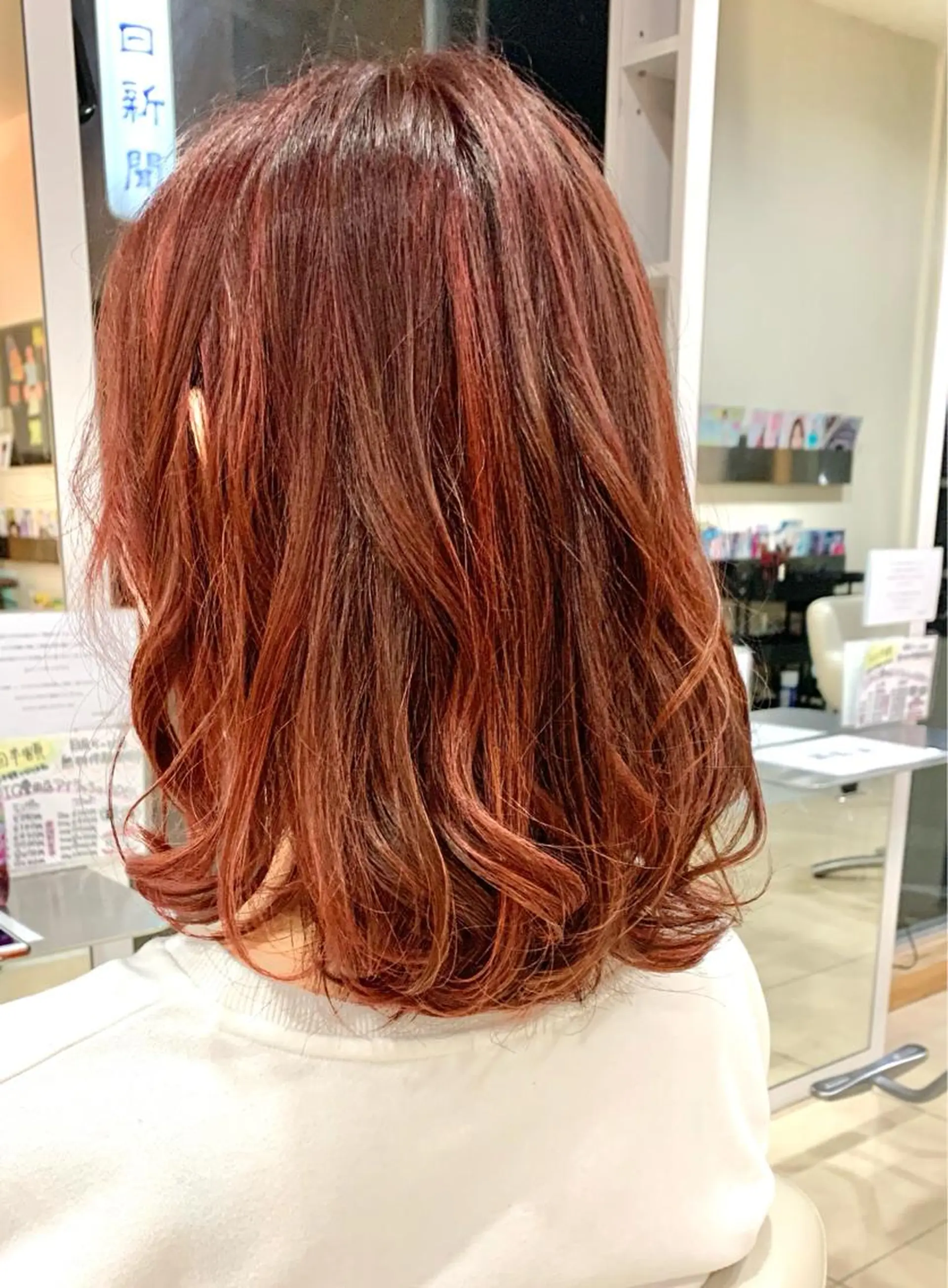 ミディアム 田中 美有のヘアスタイル