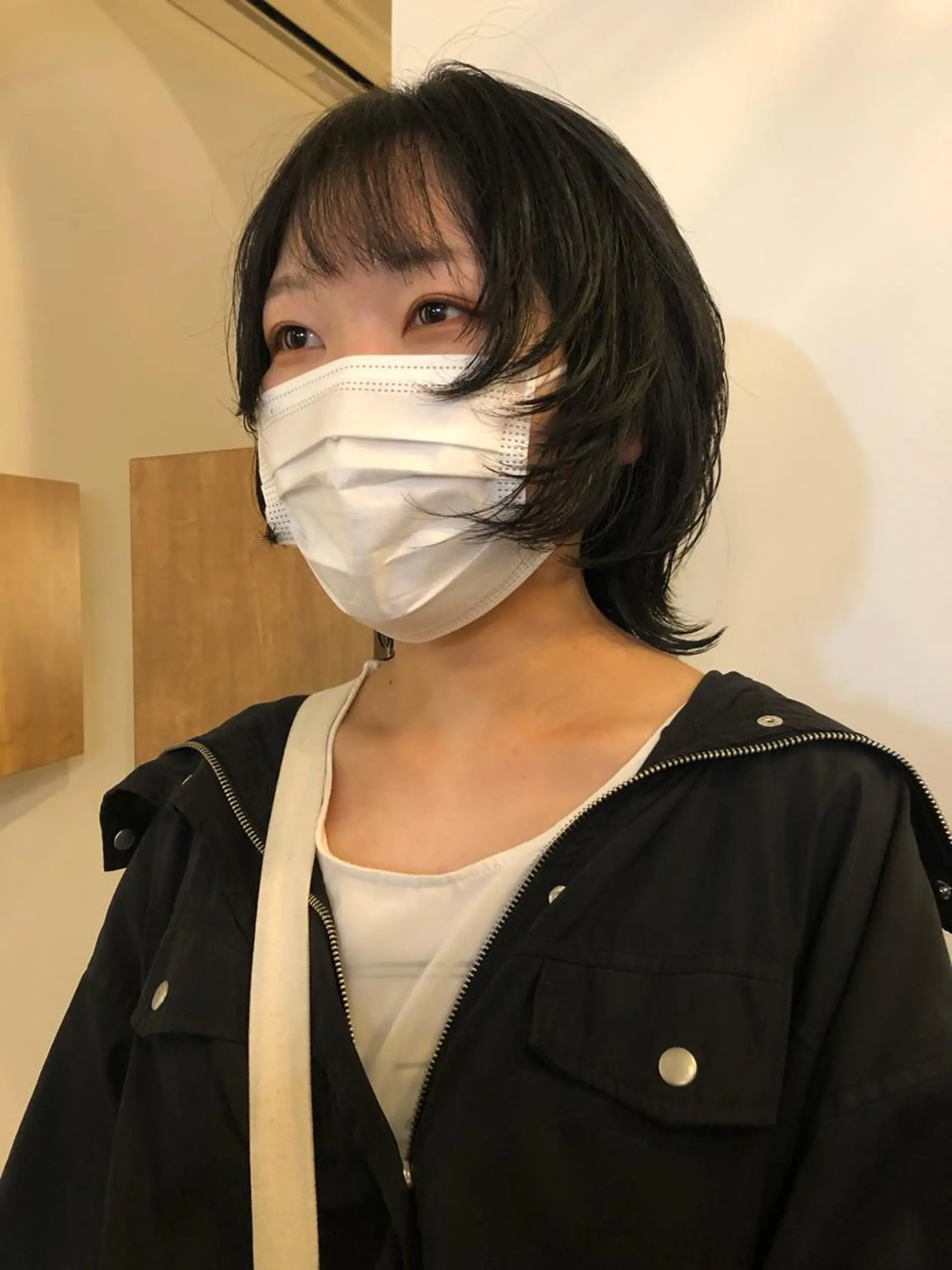 ショート カラー ウルフカット hono/ボブ/ ハイトーン/ベージュのヘアスタイル