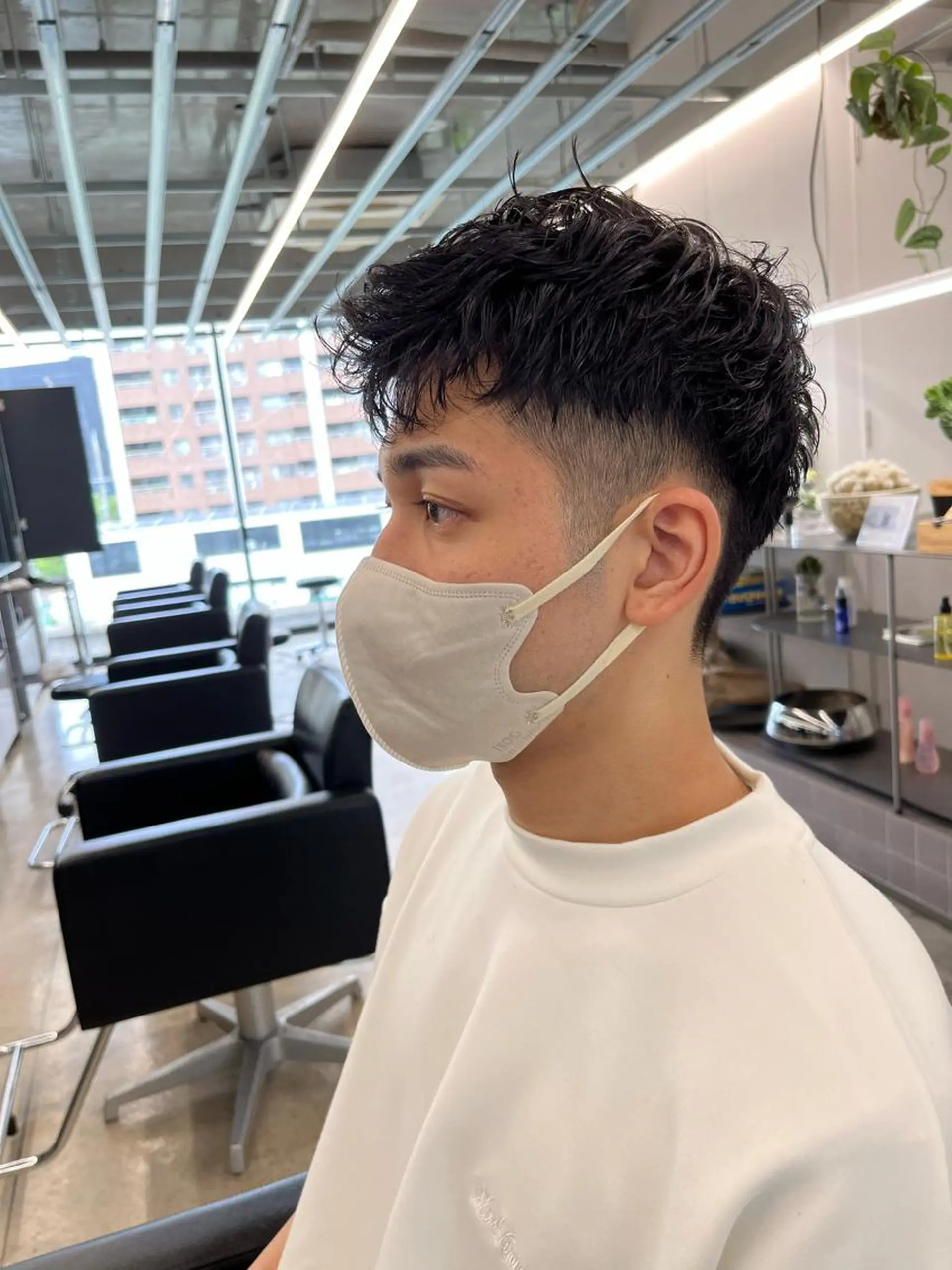 ショート パーマ メンズ カット ダブルカラー/ ケアブリーチ/クニトのヘアスタイル