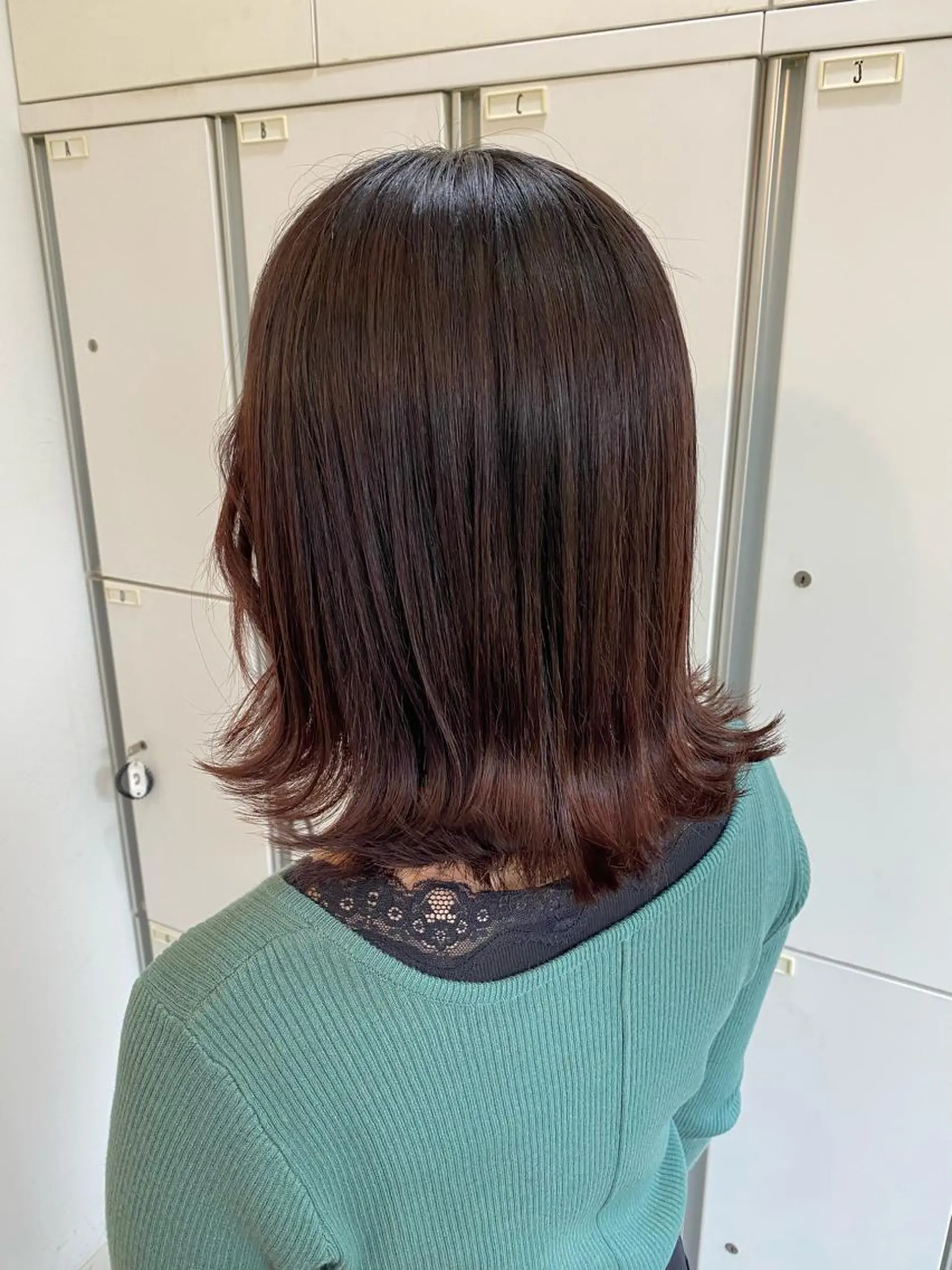 セミロング ELEN 新百合ヶ丘のヘアスタイル