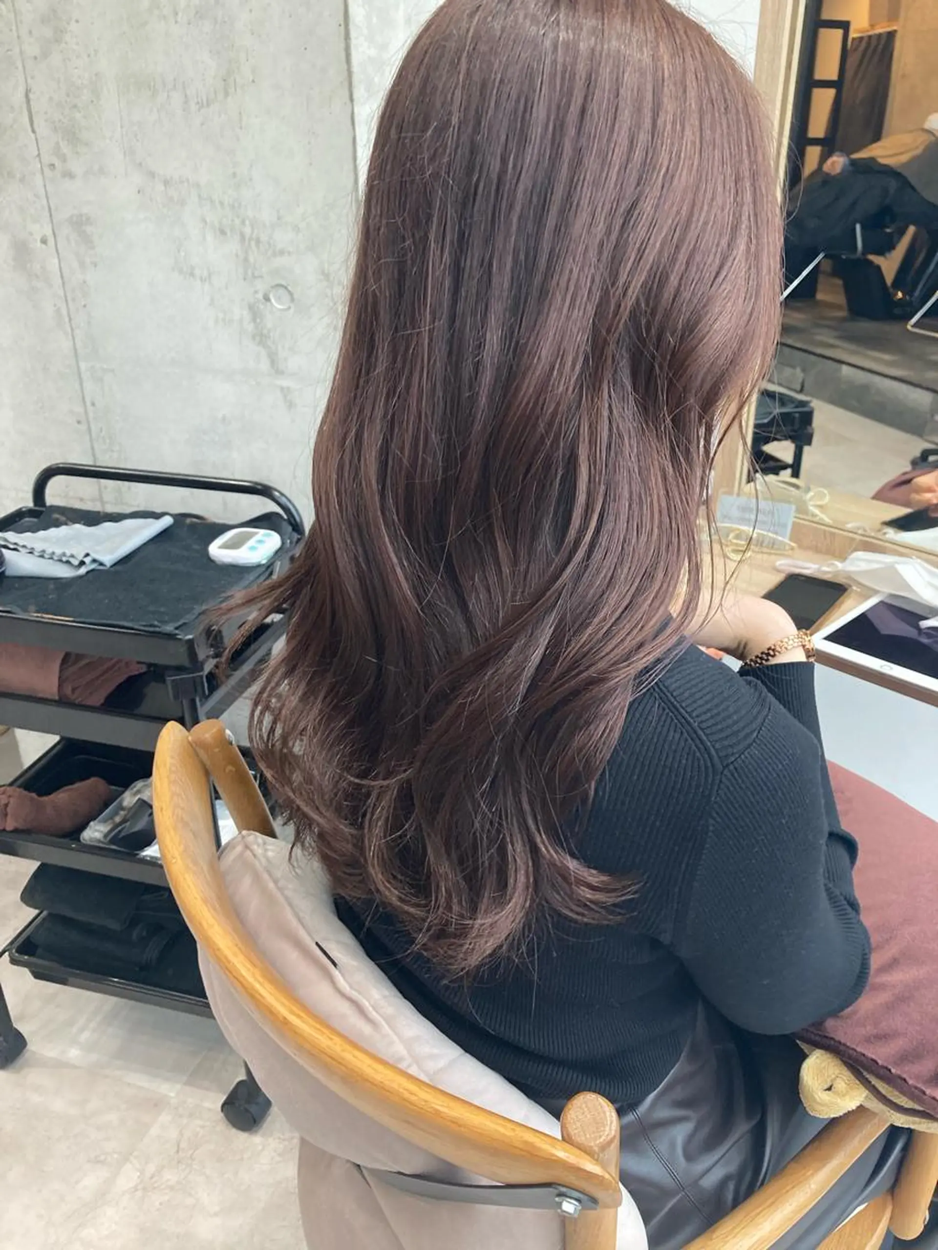 ロング ✨色持ちの良い艶 カラー✨蟹江真世のヘアスタイル