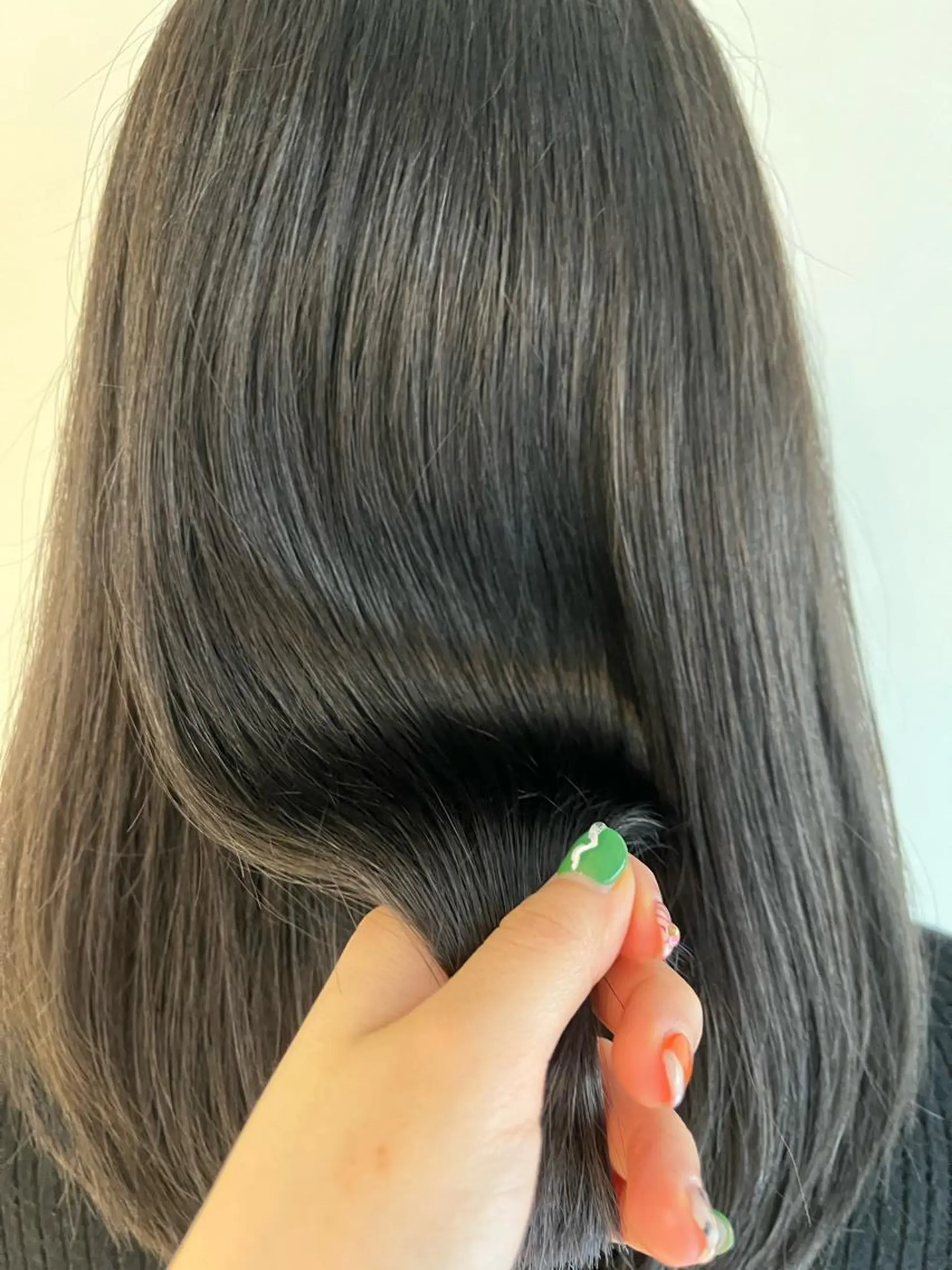 ロング カラー アッシュ 透明感カラー サイトウ アカネのヘアスタイル