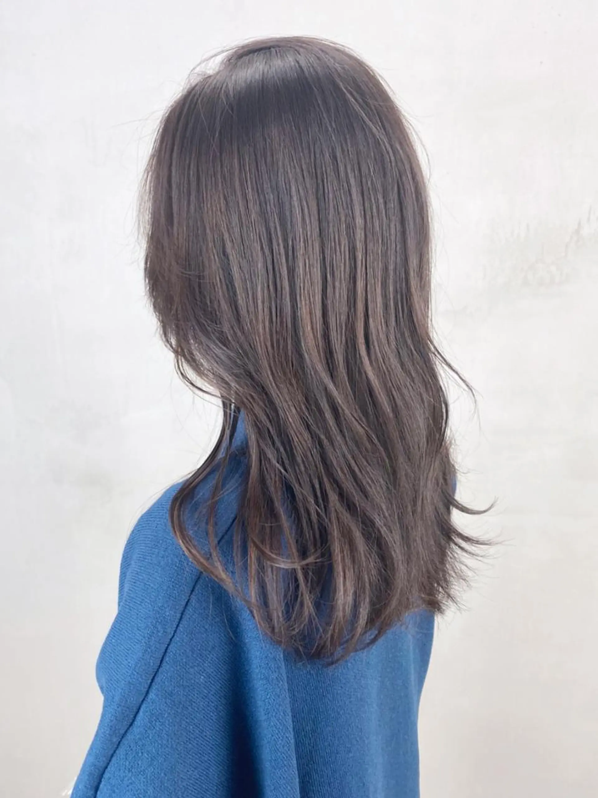 ミディアム カラー パーマ ヘアアレンジ ブルーカラー ブルージュ ITbyALBUM 中野店のヘアスタイル