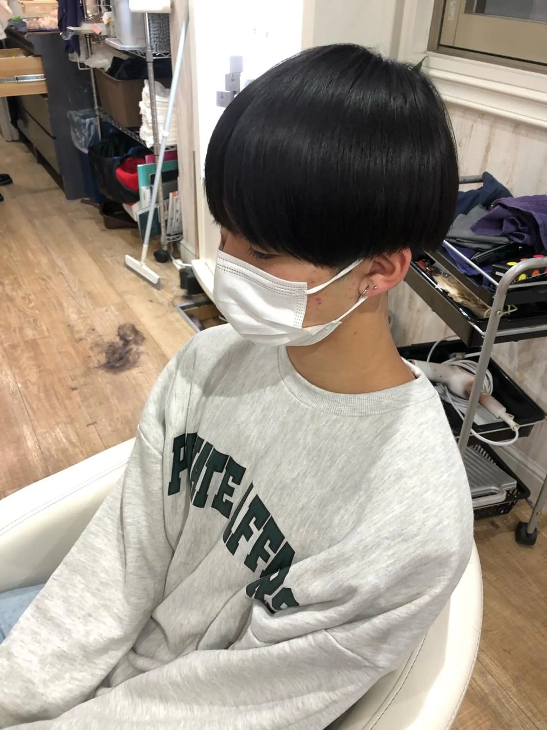 メンズ white.梅田 デザインカラー🦄のヘアスタイル