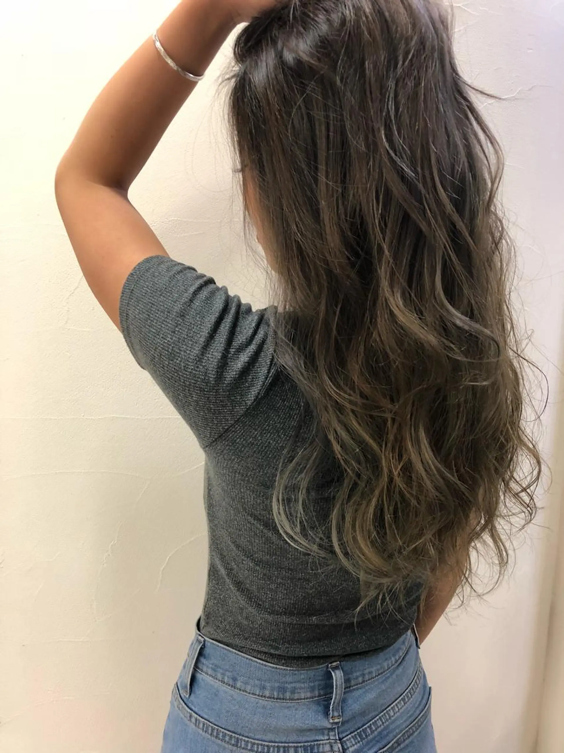 ロング カラー バレイヤージュ レイヤーカット ヘアカラー カラー職人/上川原 雄飛のヘアスタイル