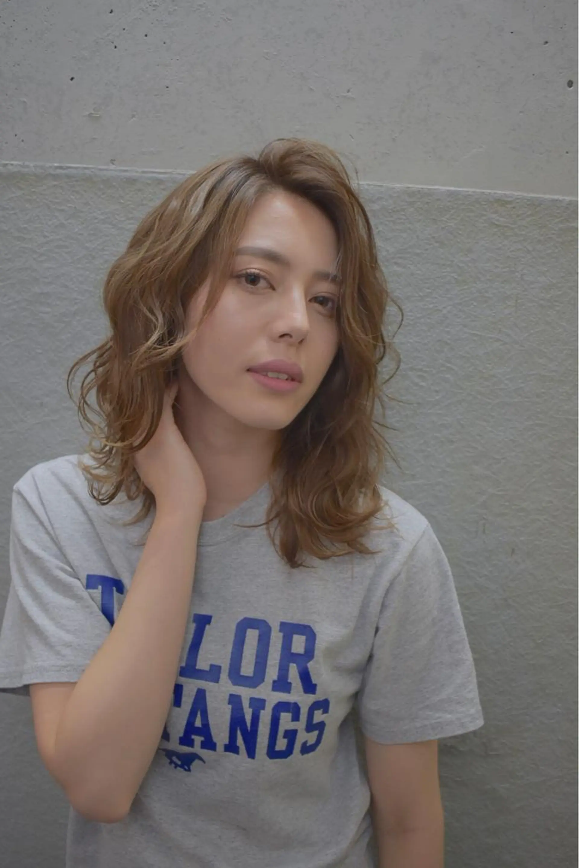 ミディアム カラー ハイライトカラー ハイライト ヘアカラー トリートメント ✨髪質改善縮毛矯正✨ 宇田川修平のエステ・リラクイメージ