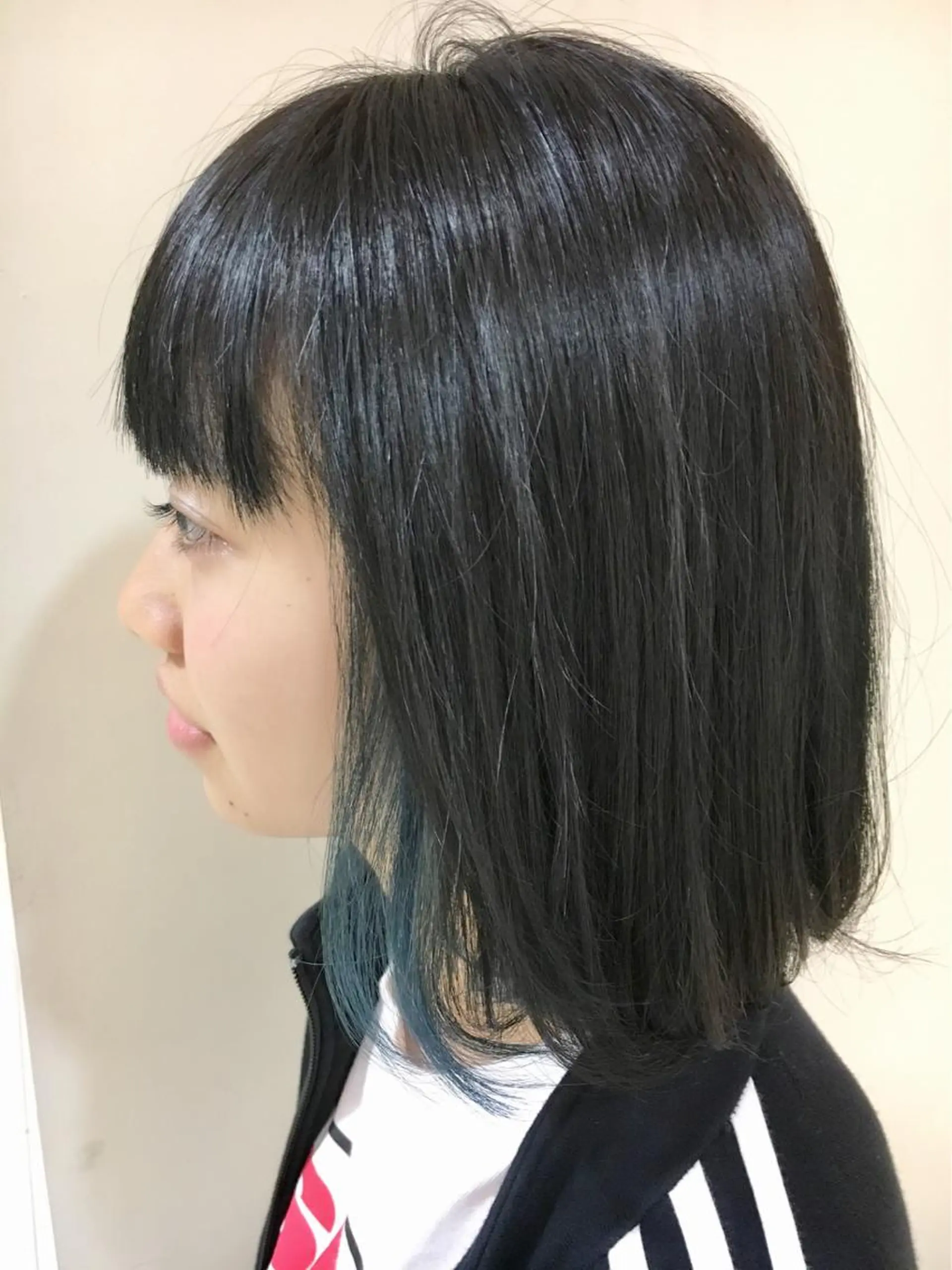 カラー アディクシーカラー 黒髪 ブルーカラー インナーカラー ネイビーカラー 永井 大希のヘアスタイル