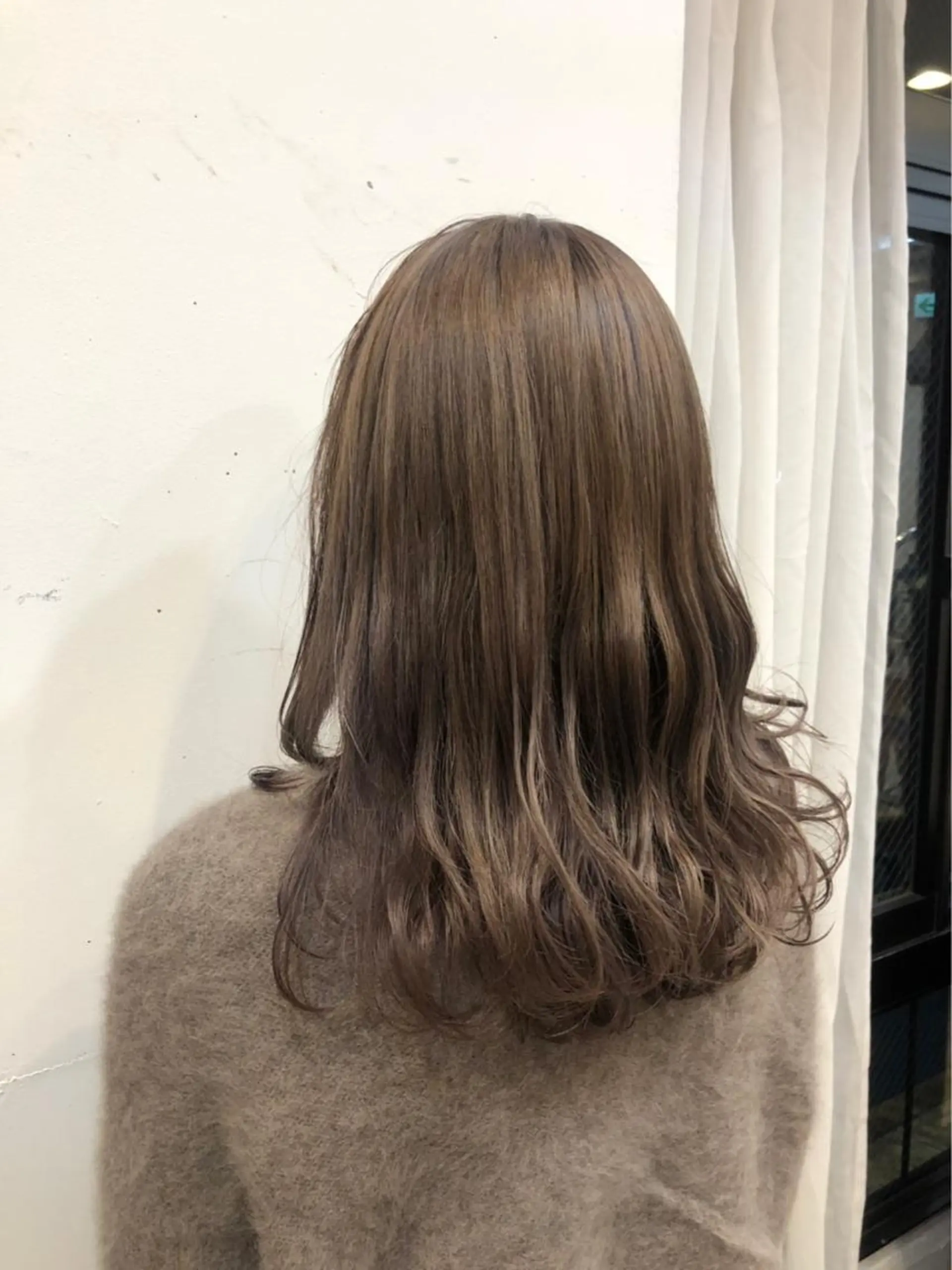 セミロング カラー まろやかカラー🤎 みなとまほのヘアスタイル