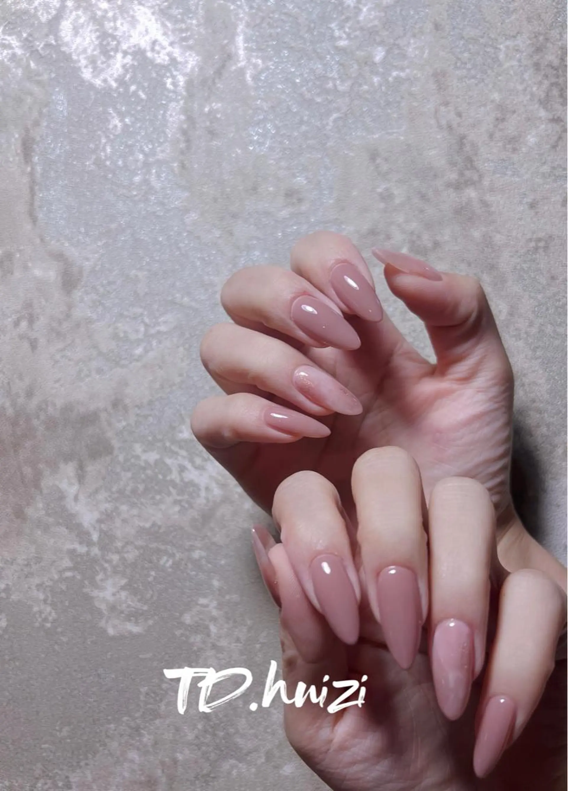 セミロング めぐみのネイルサロン スタッフ練習のネイルデザイン