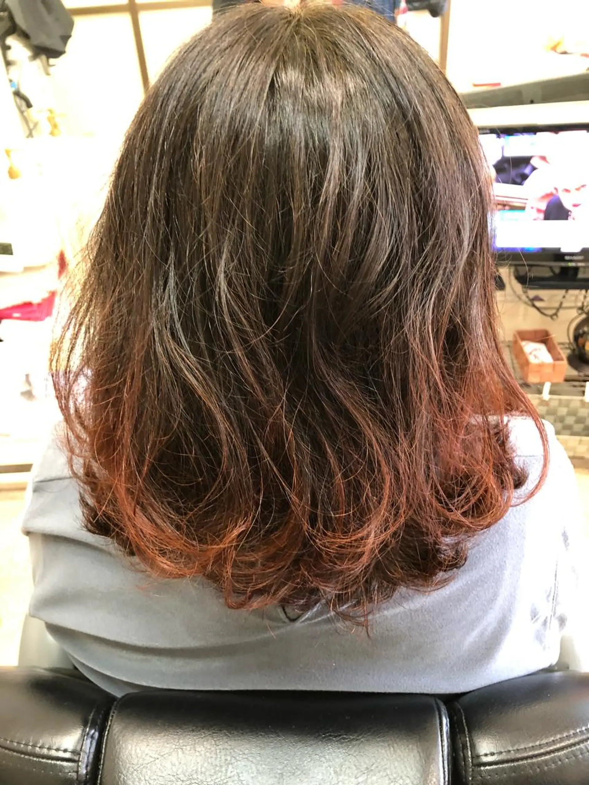 ミディアム カラー カット 石塚 浩のヘアスタイル