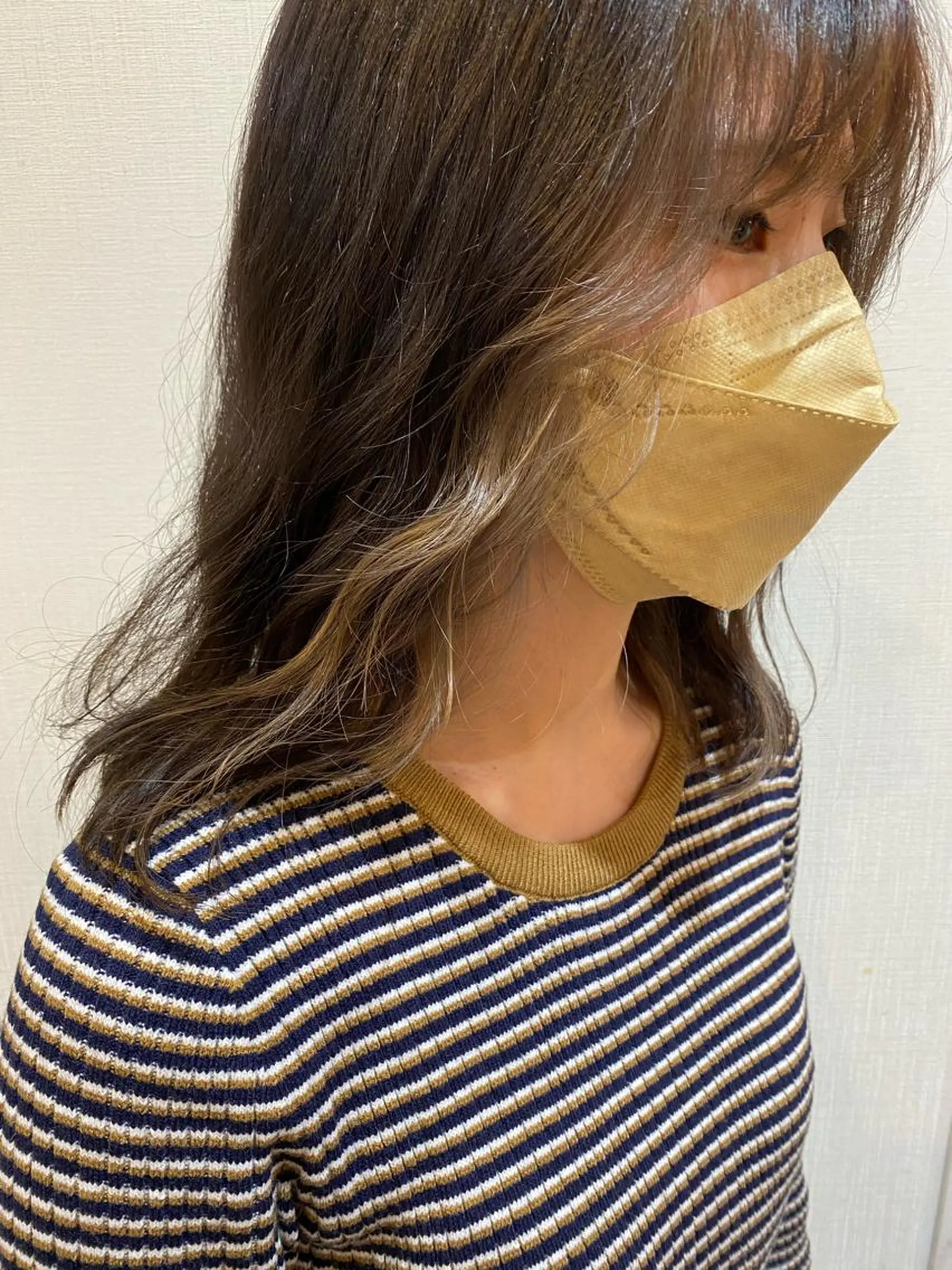 カラー グレージュ インナーカラー sol Amiのヘアスタイル