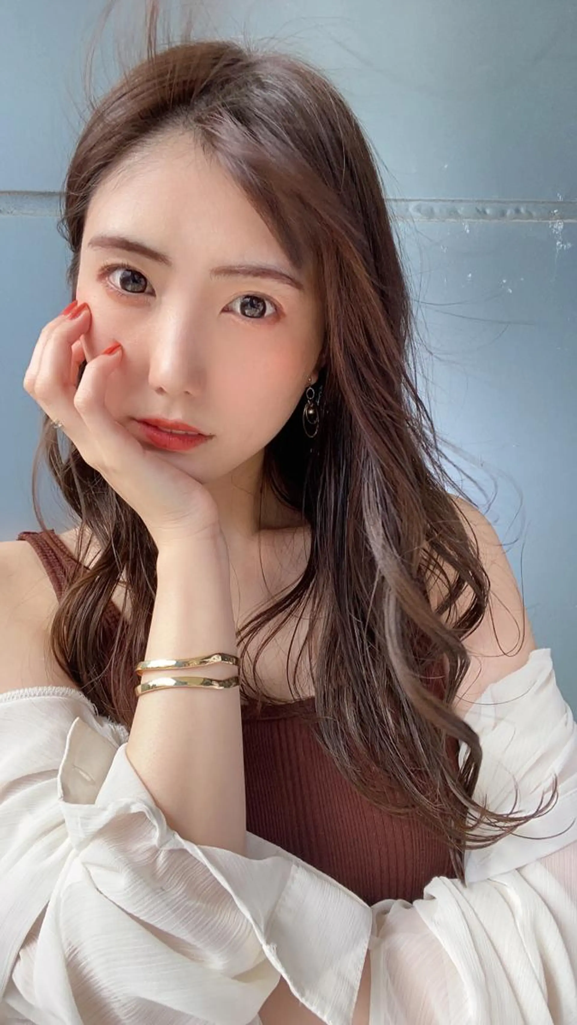 セミロング カラー パーマ ヘアアレンジ メンズ キッズ ネイル マツエク・マツパ 韓国🇰🇷レイヤー カットオリーブカラーのヘアスタイル