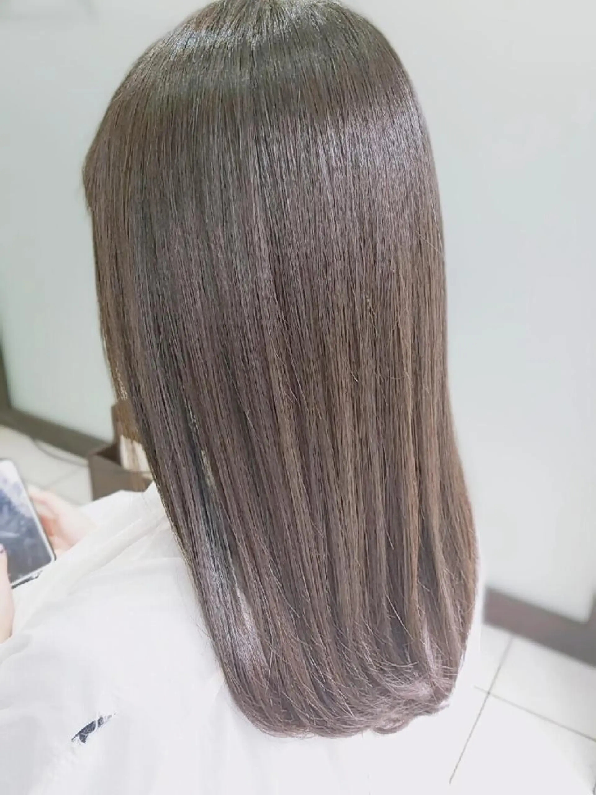 セミロング newi WASHIOのヘアスタイル