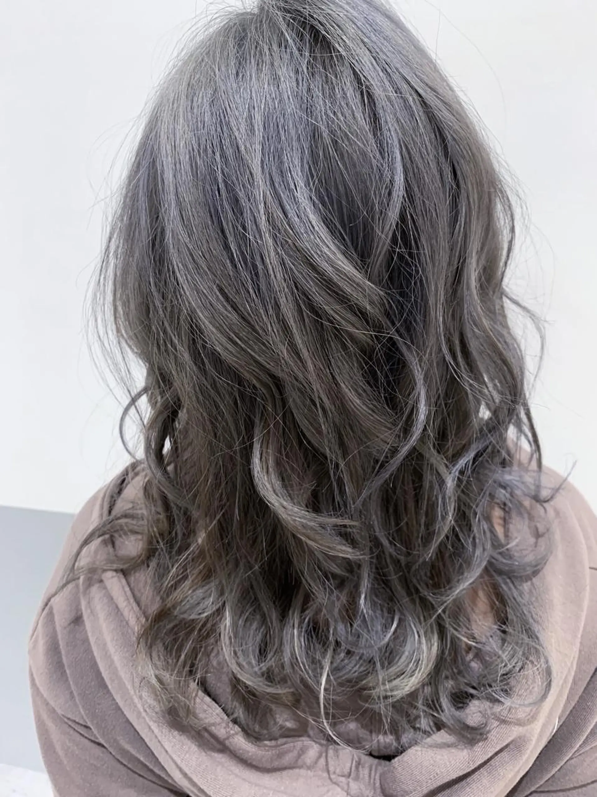 ミディアム カラー 小島 脩のヘアスタイル