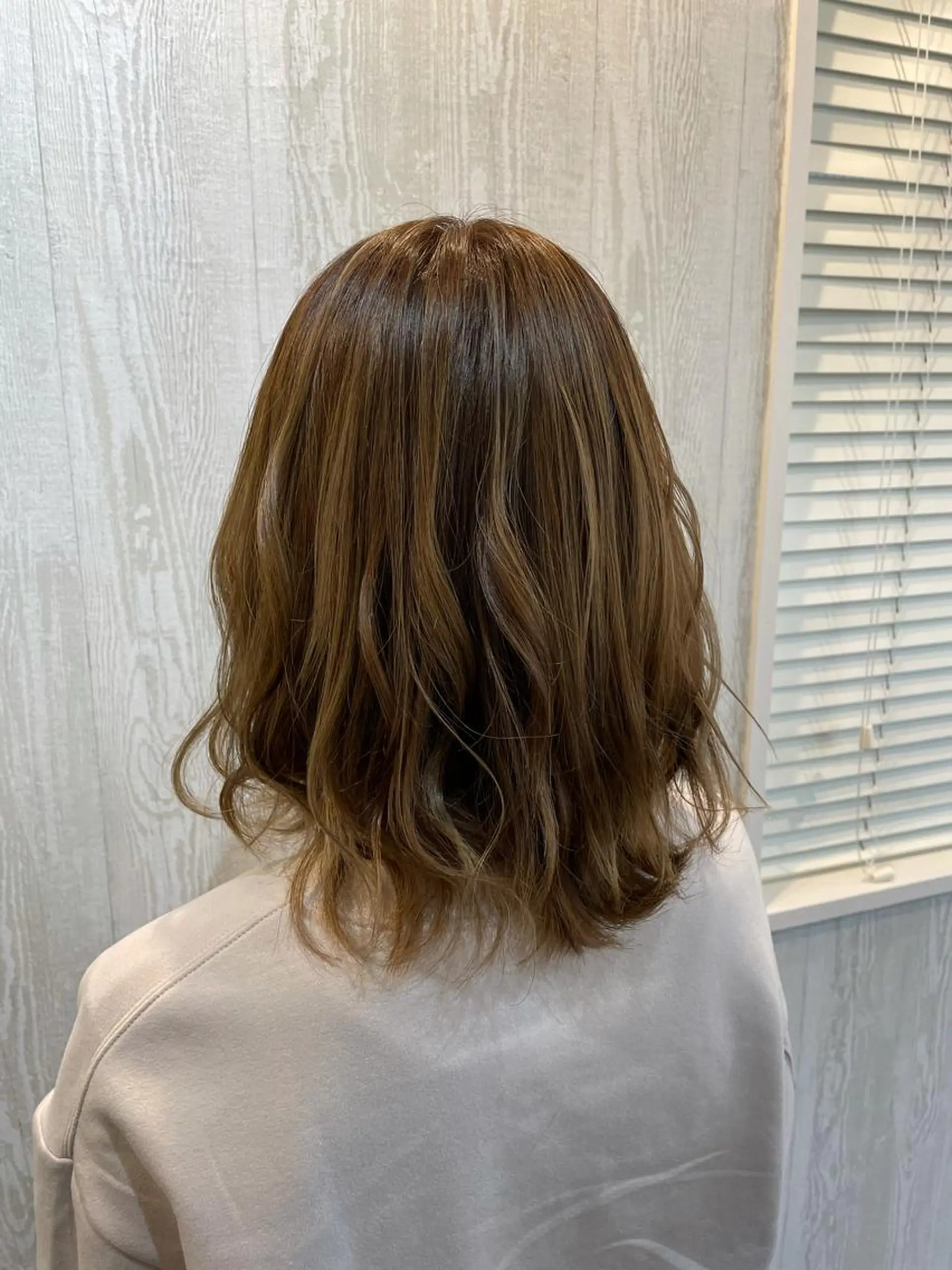 ミディアム カラー ハイライトカラー ハイライト カット ヘアカラー トリートメント TELA HAIR 守谷のヘアスタイル