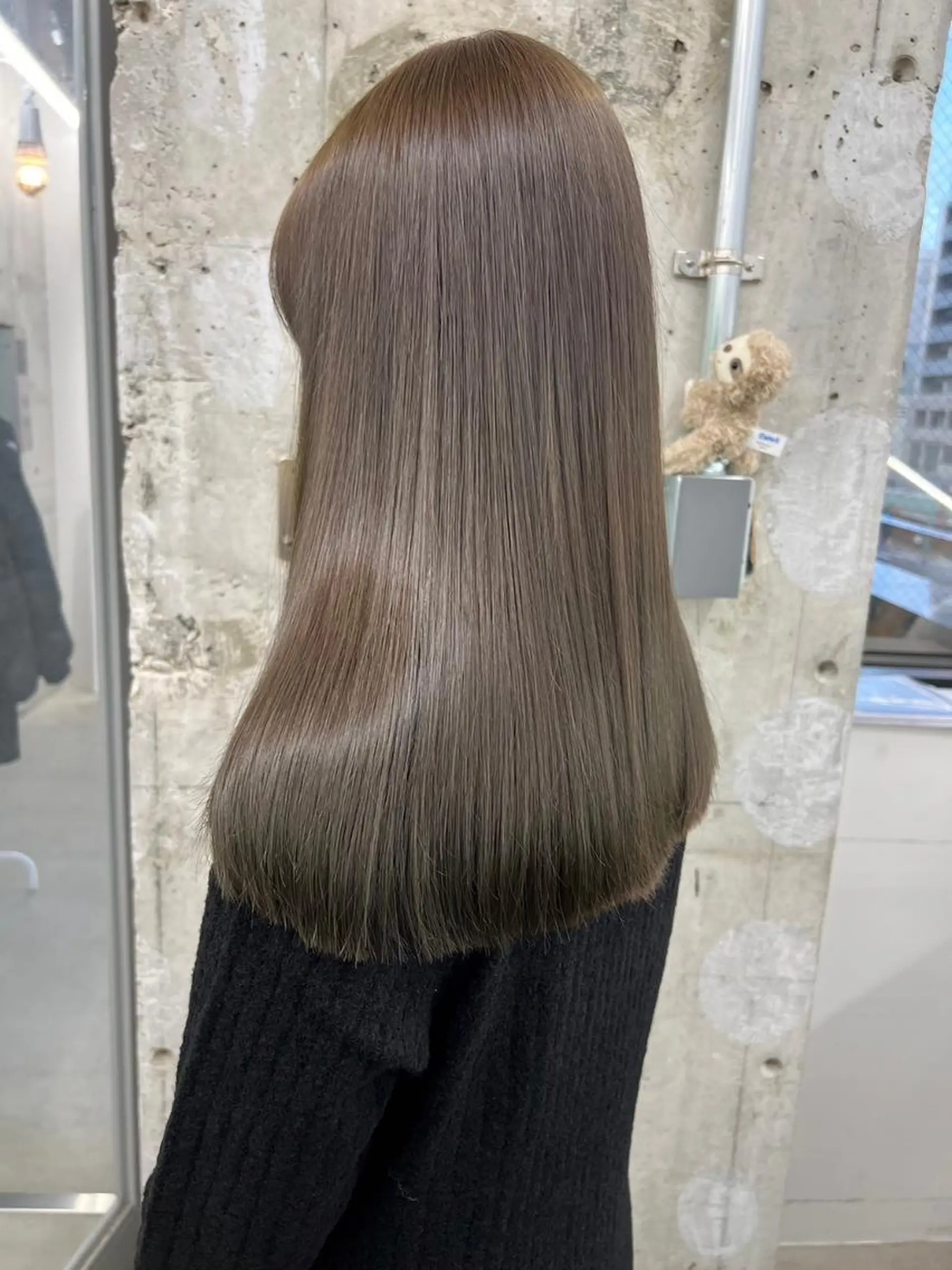 セミロング カラー ヘアカラー トリートメント ヘアケア特化型サロン newi 京橋のヘアスタイル
