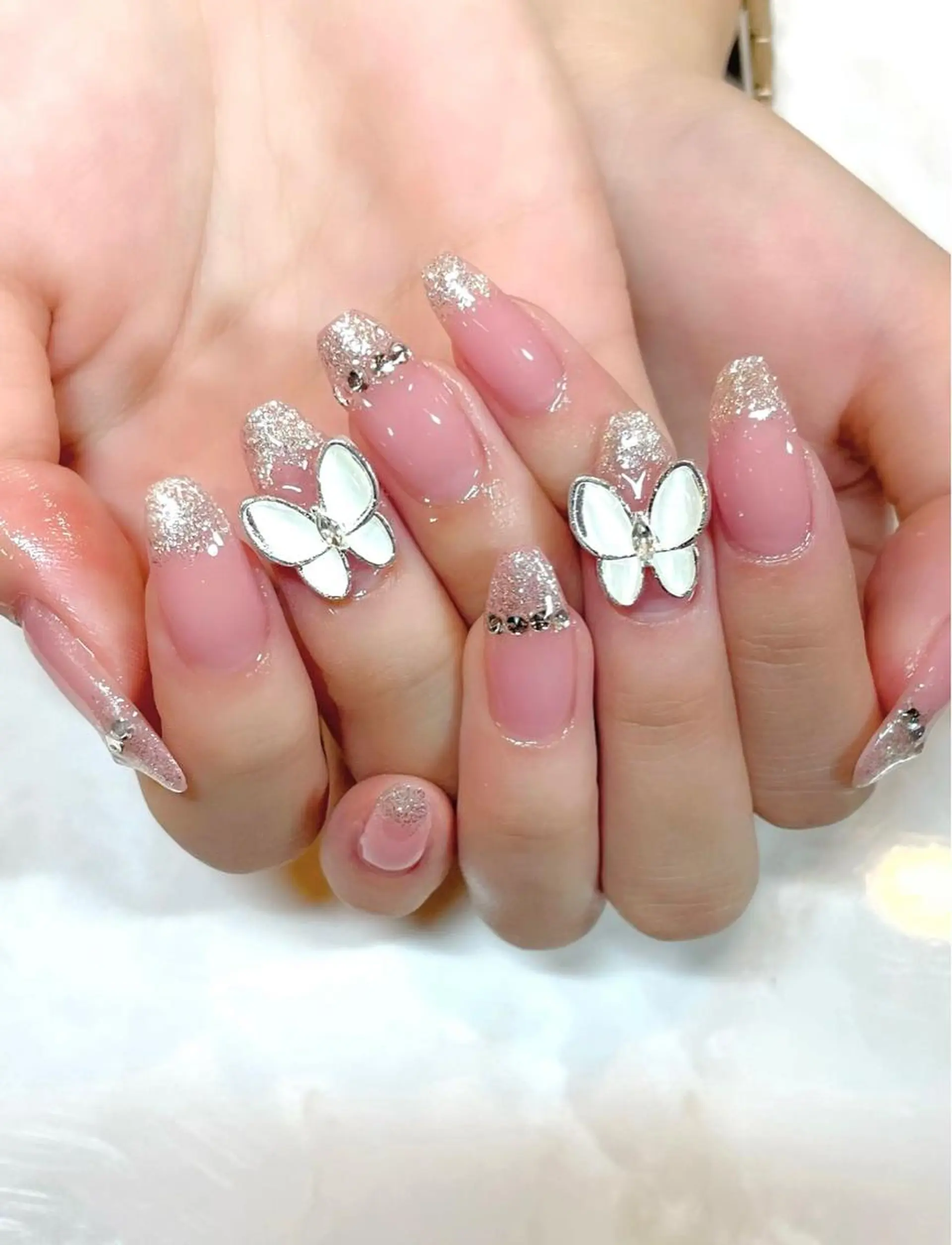 ネイル フレンチネイル ジェルネイル ガーリー ラメ(グリッター) ワンカラーネイル PRIMO<マツパ> 原宿/明治神宮前のマツエク・マツパデザイン