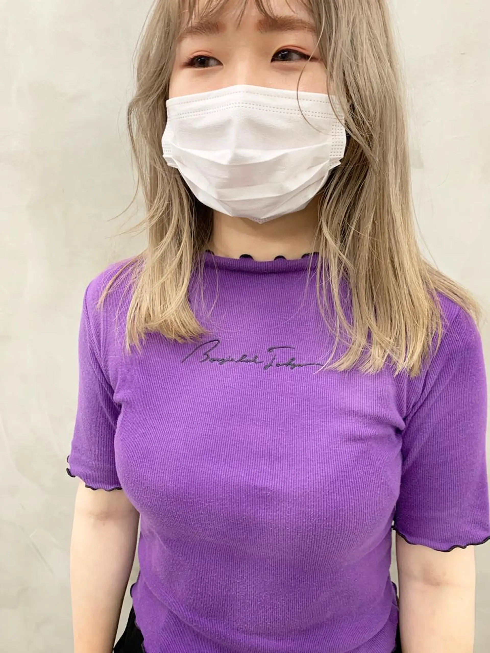 カラー ベージュカラー ブリーチ ダブルカラー シルバー シルバーベージュ ヘッドスパ (女性限定)🍋モエのヘアスタイル