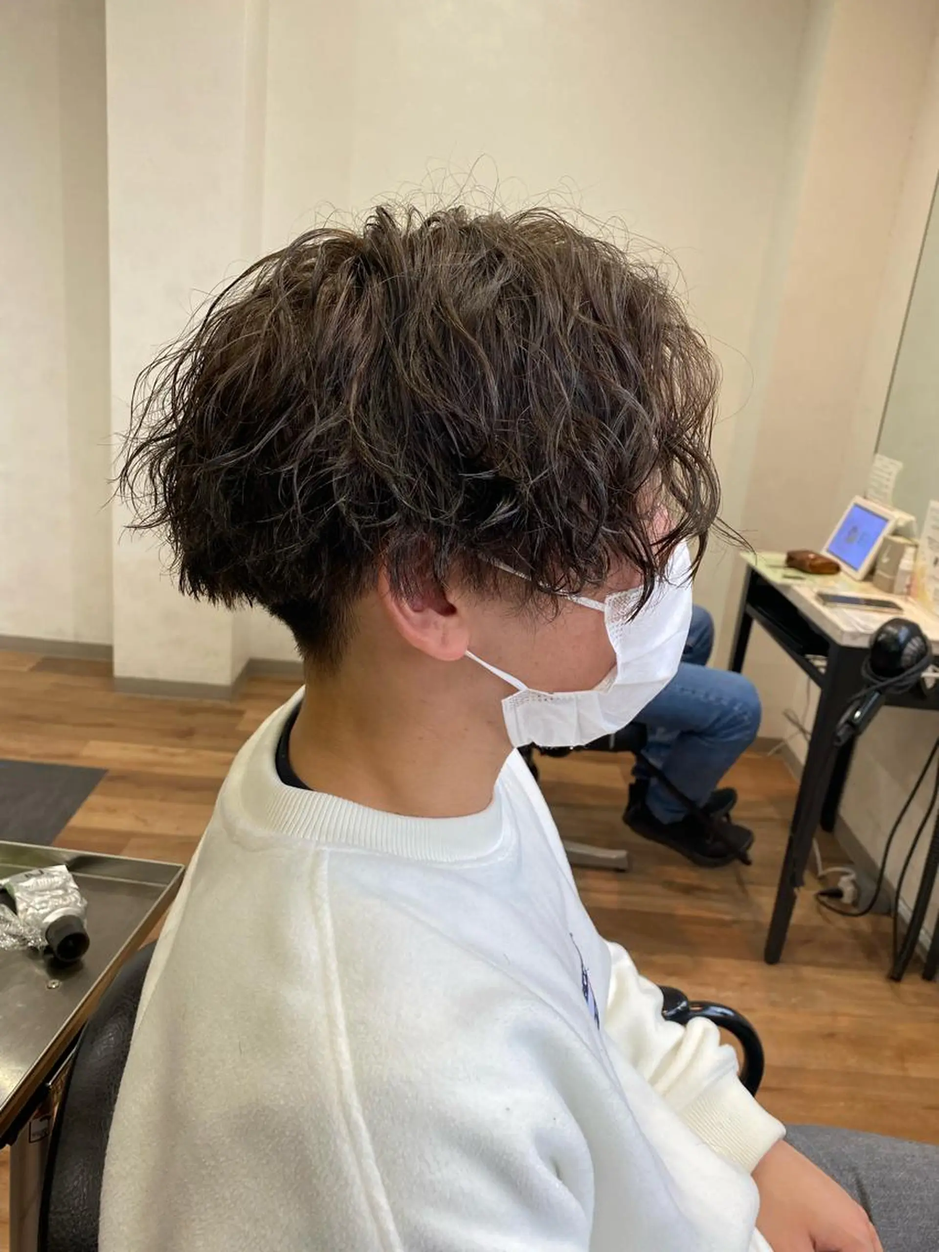 ショート パーマ メンズ センターパート メンズパーマ ツイストスパイラルパーマ スパイラルパーマ カット パーマ 菅原流星🌟カット/ メンズ/メンズパーマのヘアスタイル