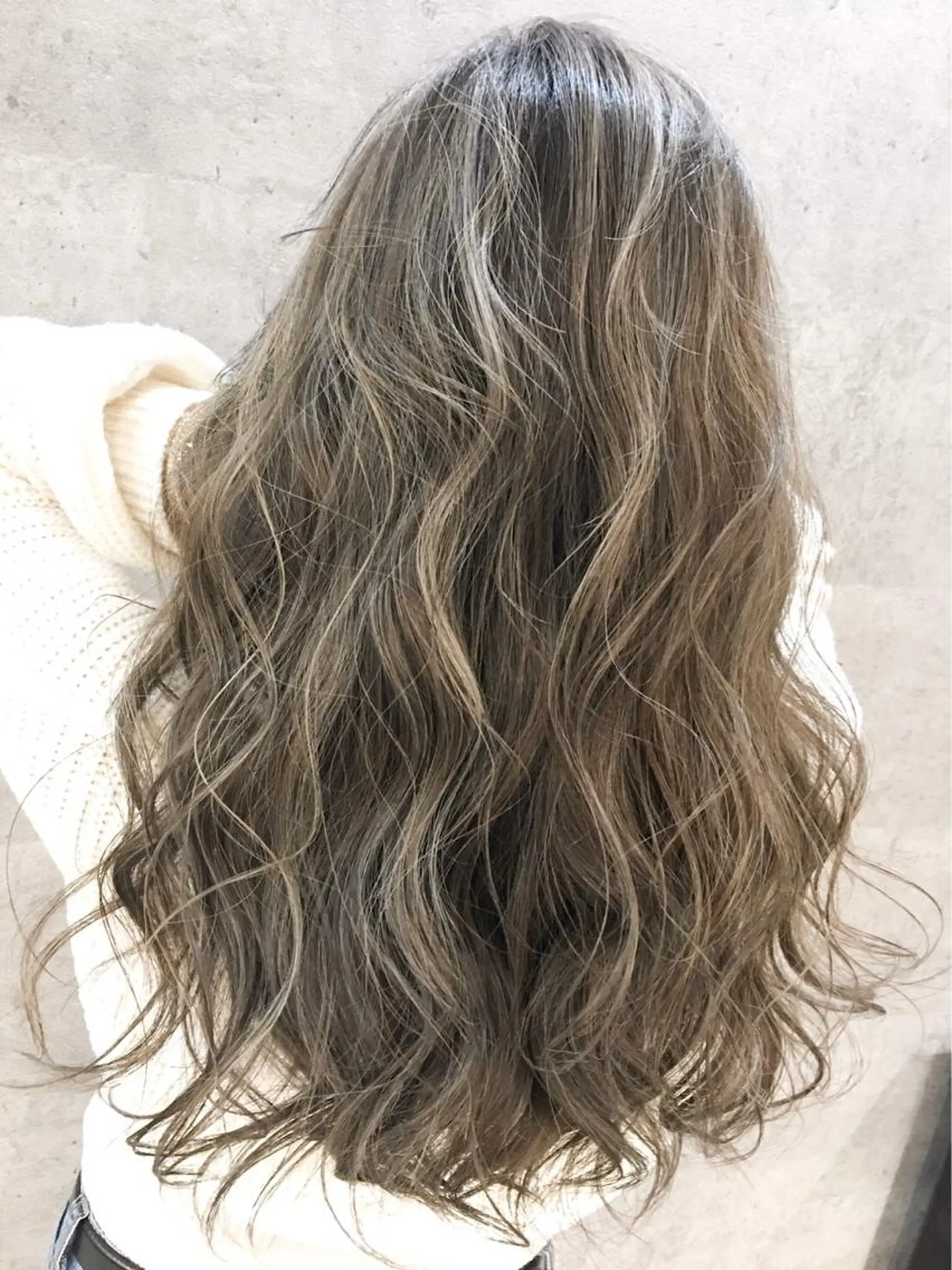 ロング ハイライト カット ヘアカラー トリートメント MiL所属・✨ハイトーン✨ 濱田知孝のヘアスタイル