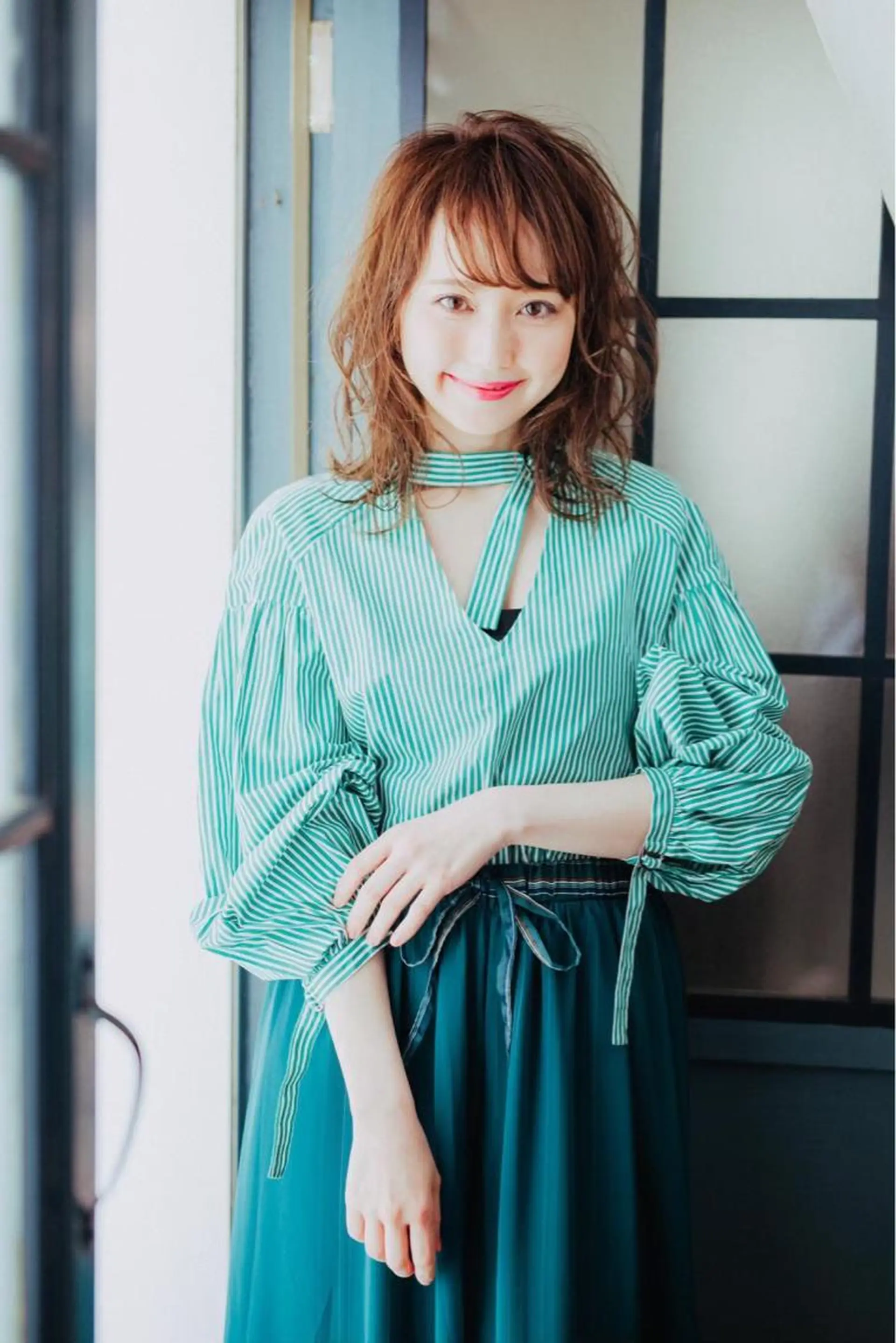 ミディアム シールエクステ ミディアムパーマ エクステ ハイライト 髪質改善 荒木 ユウのヘアスタイル