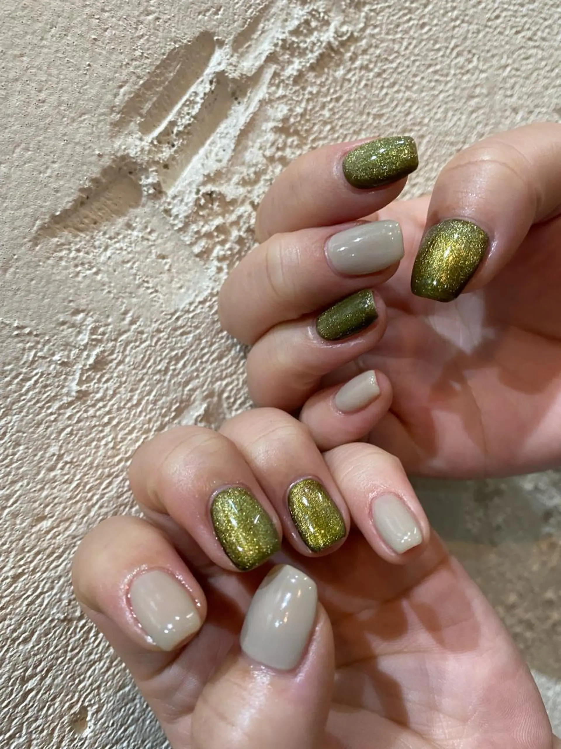 ネイル グリーン マグネットネイル ワンカラーネイル シンプルネイル nable.所属・栗林 実莉のネイルデザイン