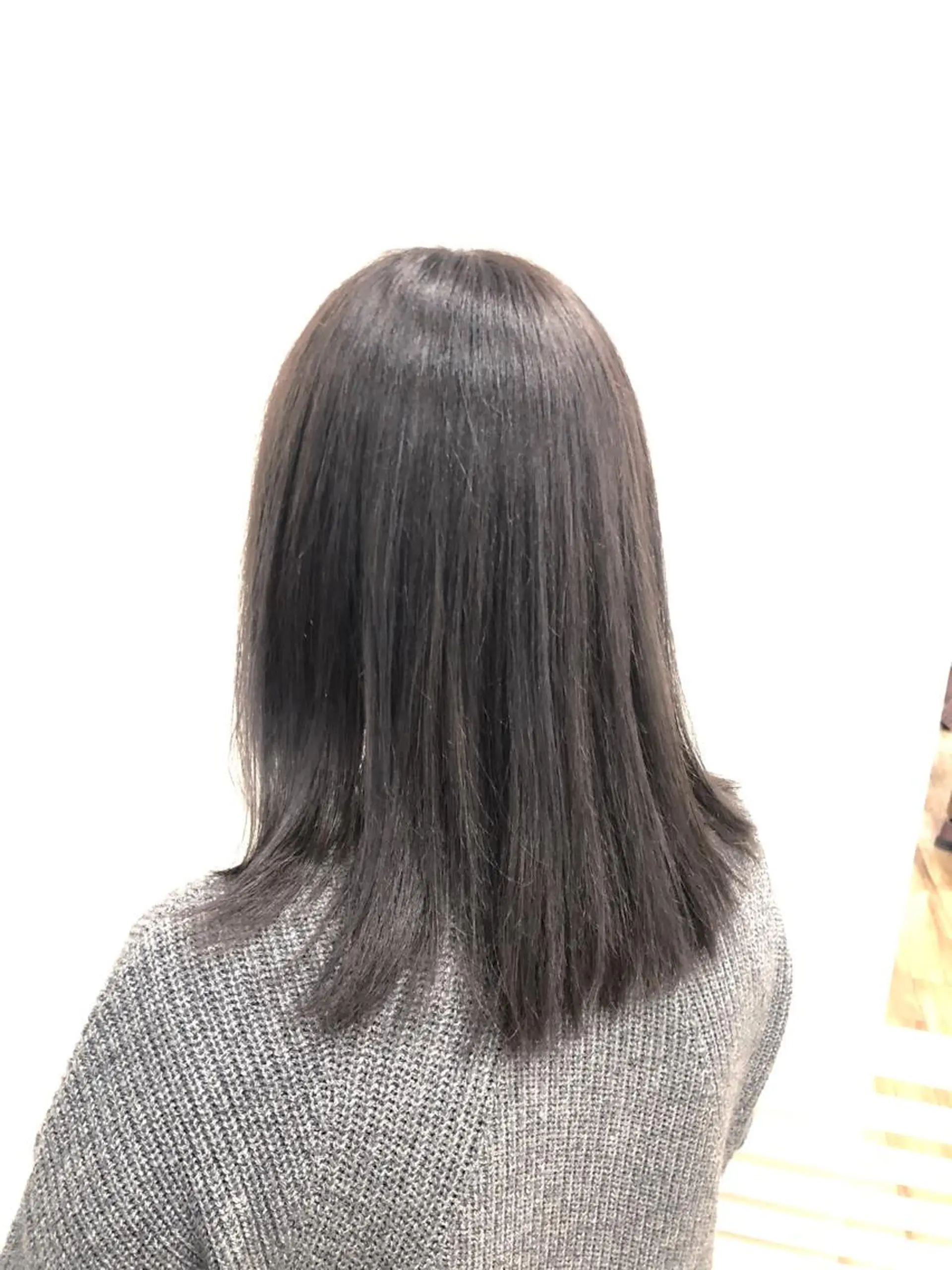 ミディアム カラー sharesalon セキケイタのヘアスタイル