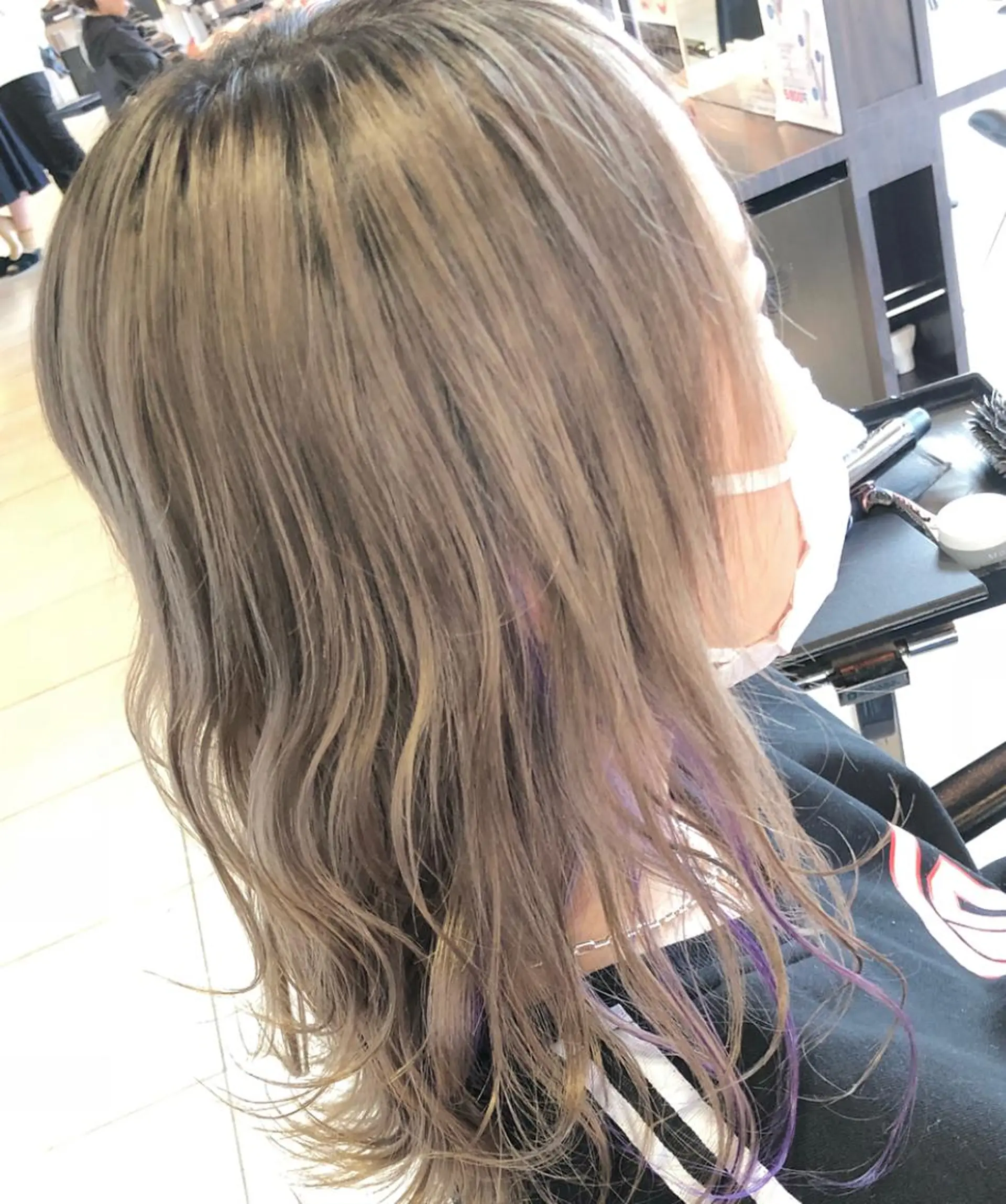 カラー 手塚 亮汰のヘアスタイル