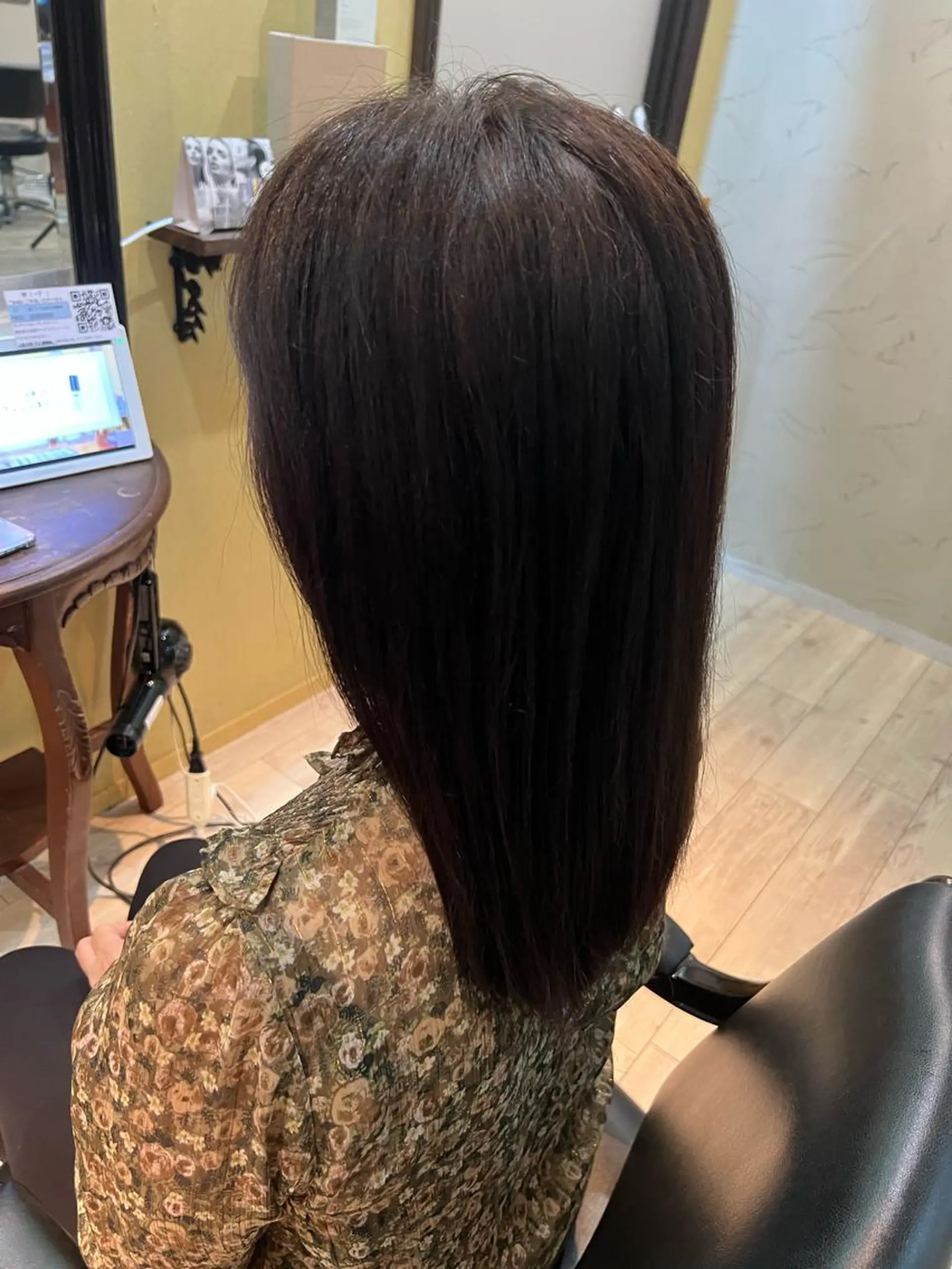 カラー 村尾 麗奈のヘアスタイル