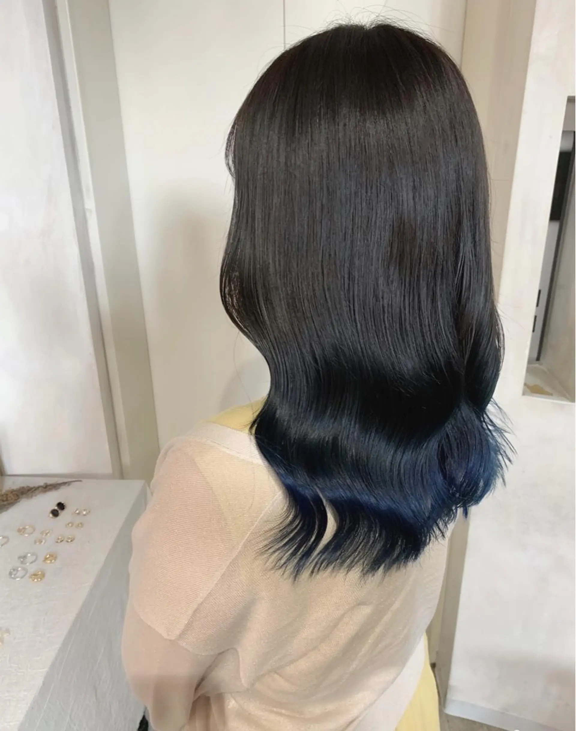 ミディアム カラー ブルーカラー ヘアカラー トリートメント トリートメント /カラー/NAOKIのヘアスタイル