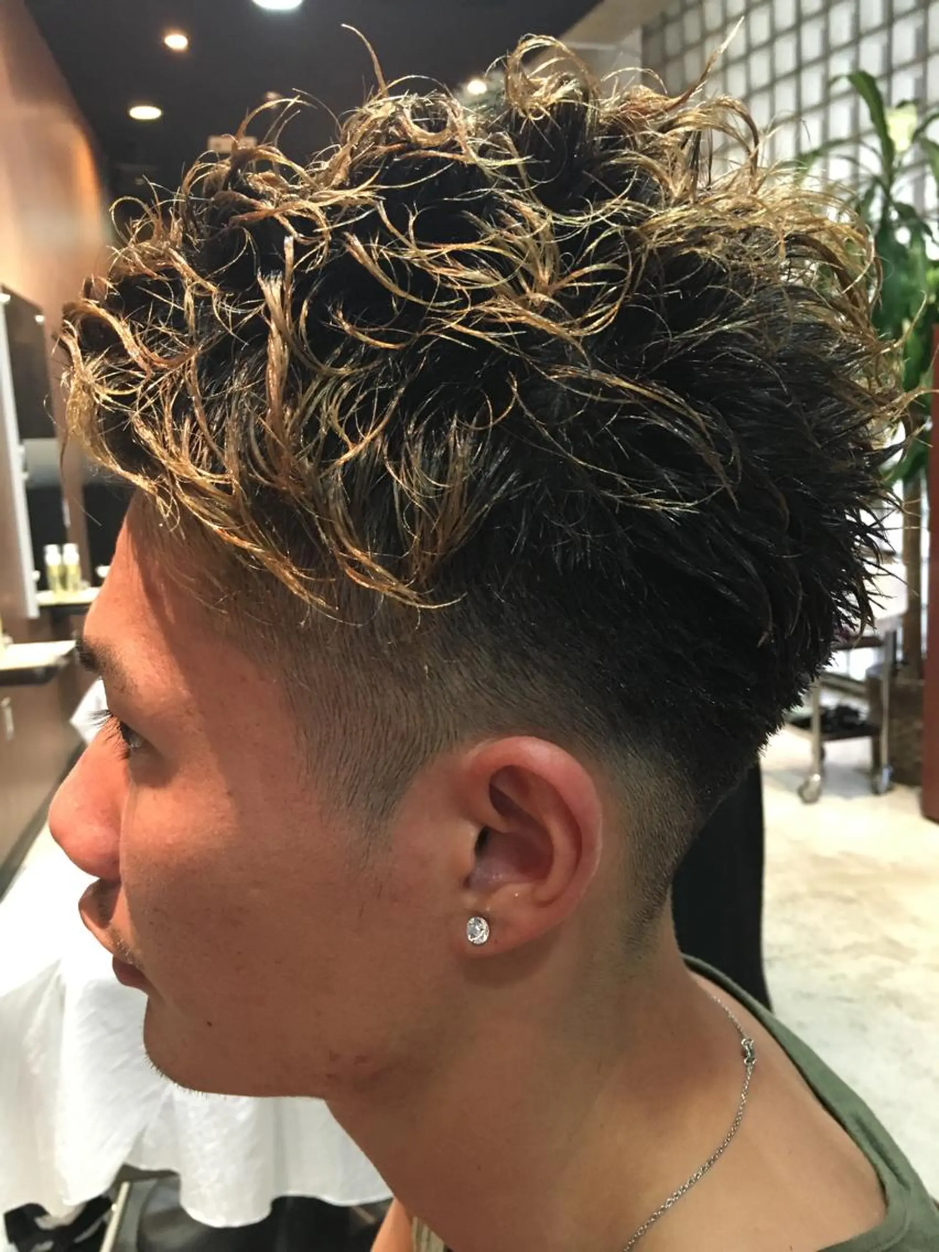 メンズ メンズパーマ 完全個室マンツーマン メンズサロン草野貴樹のヘアスタイル